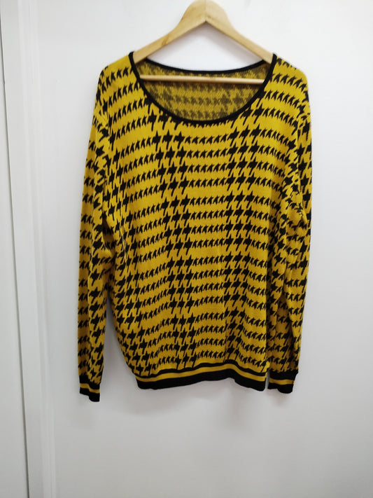 Pull jaune et noir motifs "pied de poule" Taille 2XL
