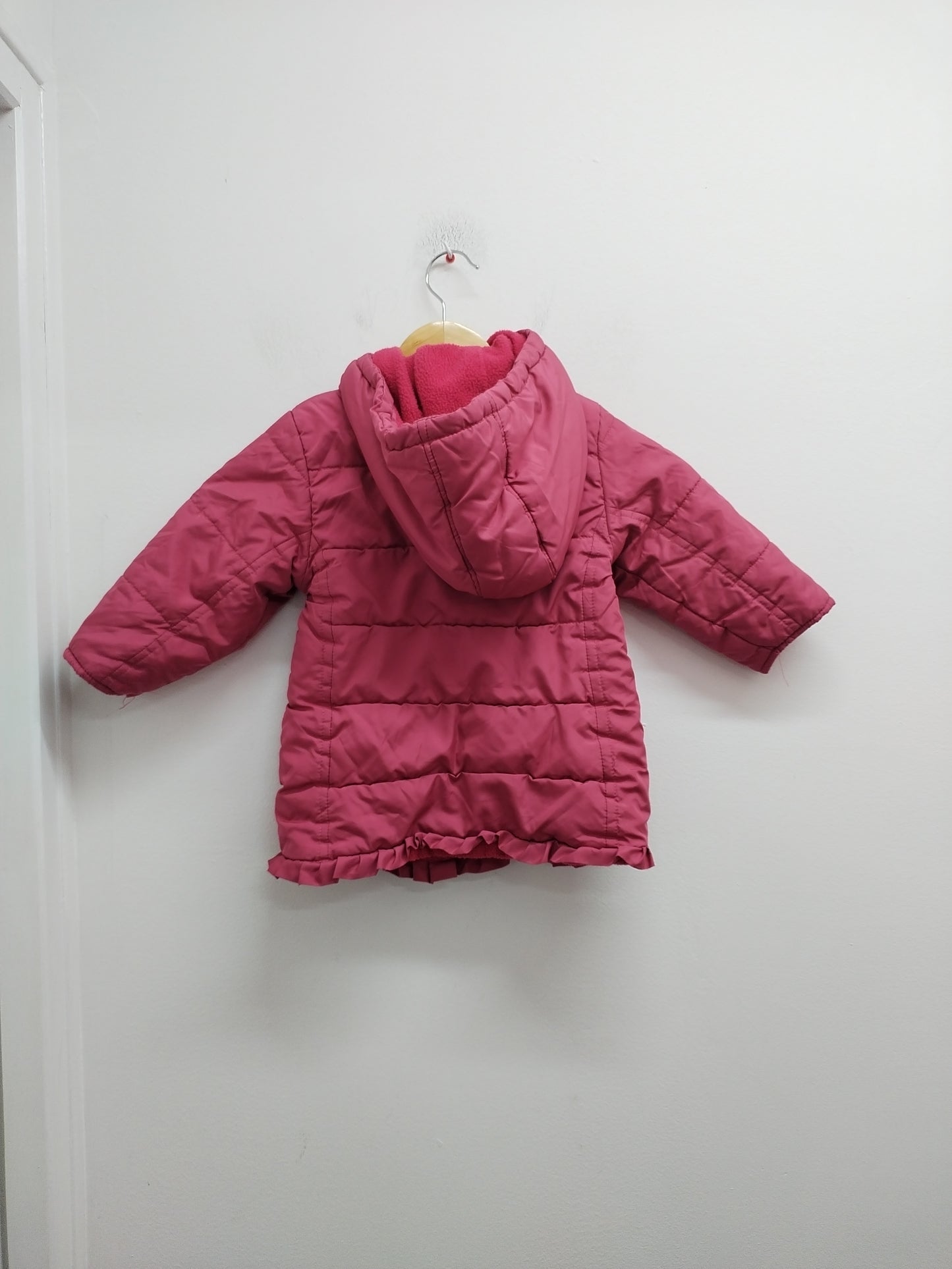 Manteau à capuche doublé rose avec broderie Taille 18 Mois
