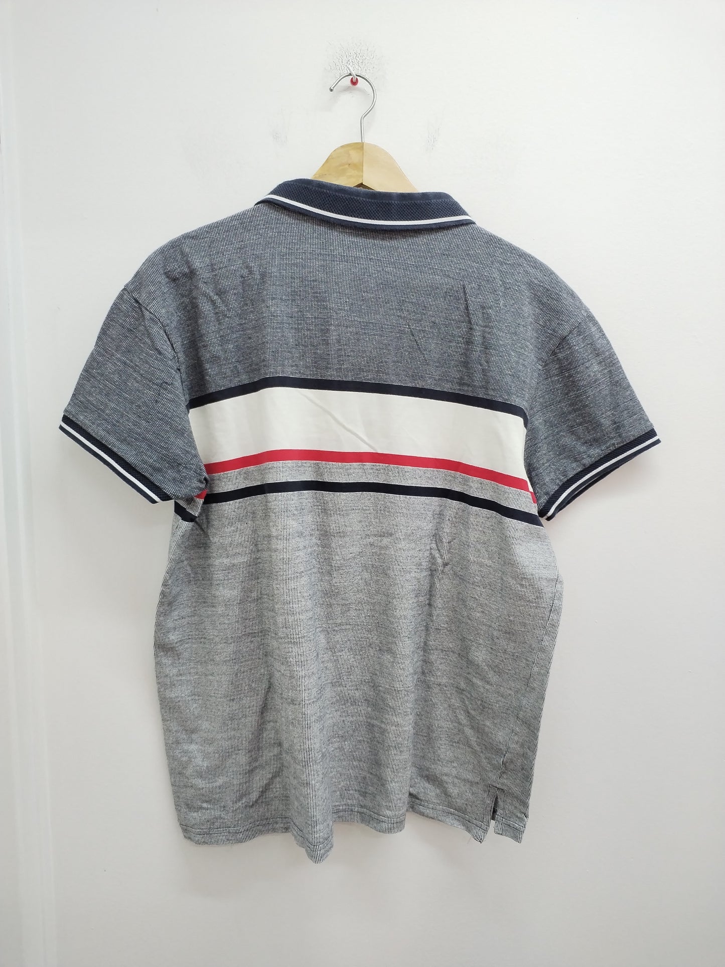 Polo QTBK gris et blanc rayé Taille M