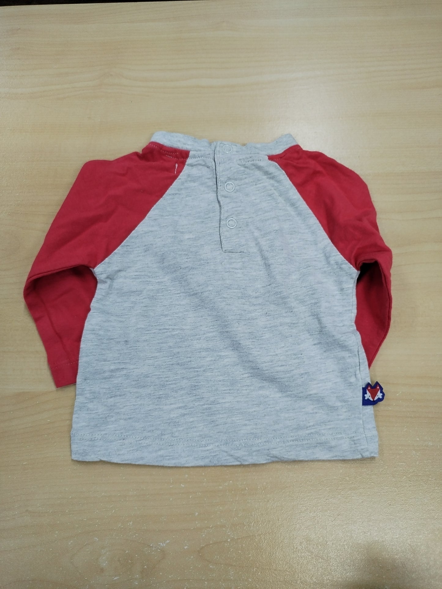 T-shirt manches longues Tissaia gris et rouge avec impression Taille 3 Mois