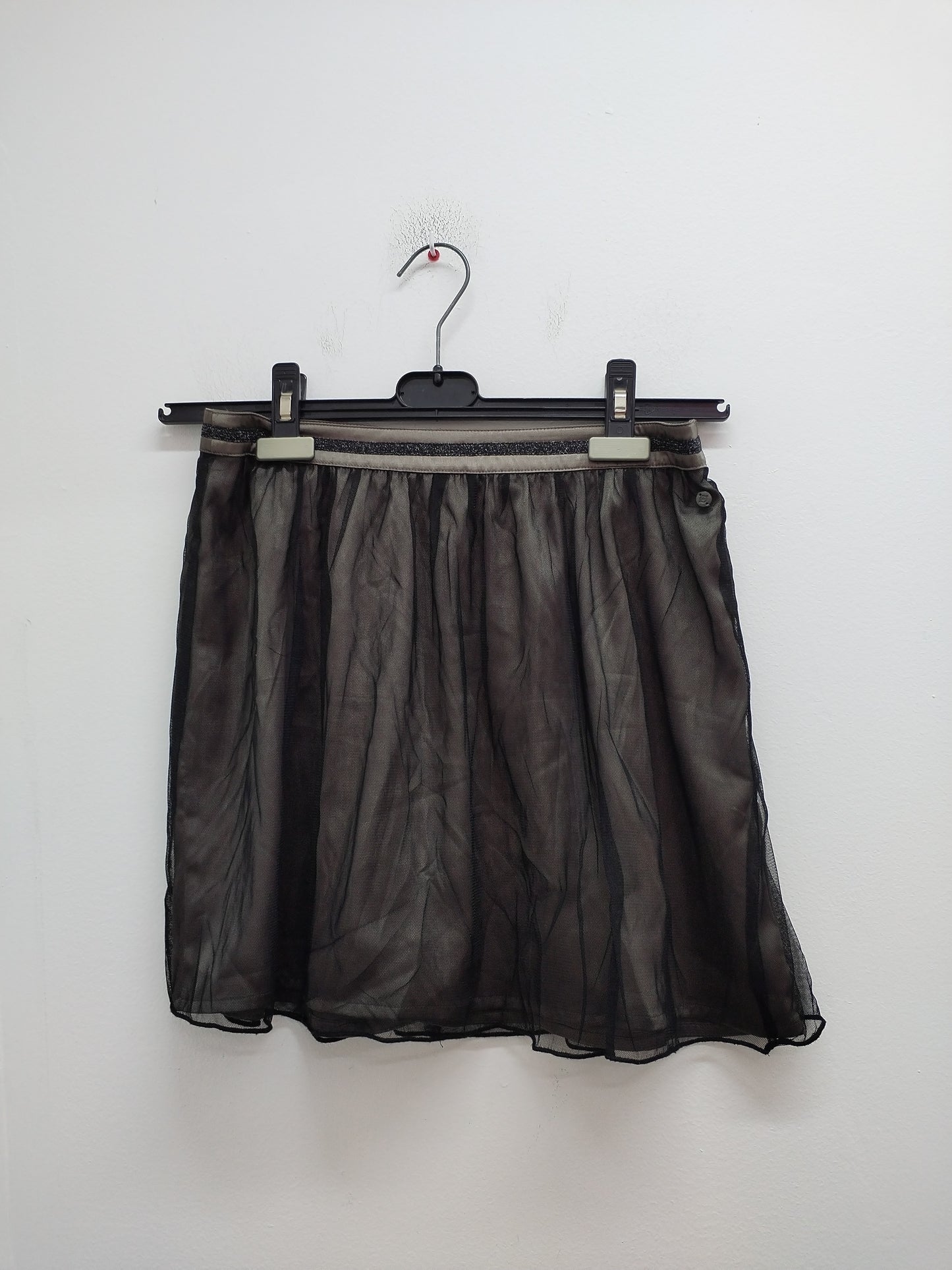 Jupe courte Bonobo taupe et noire Taille 36