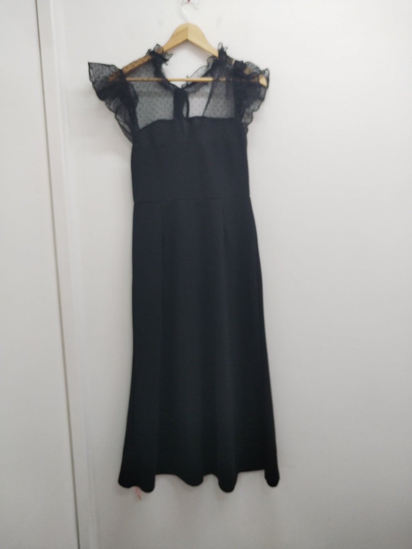 Robe longue manches courtes Shein noire avec dentelle Taille 40