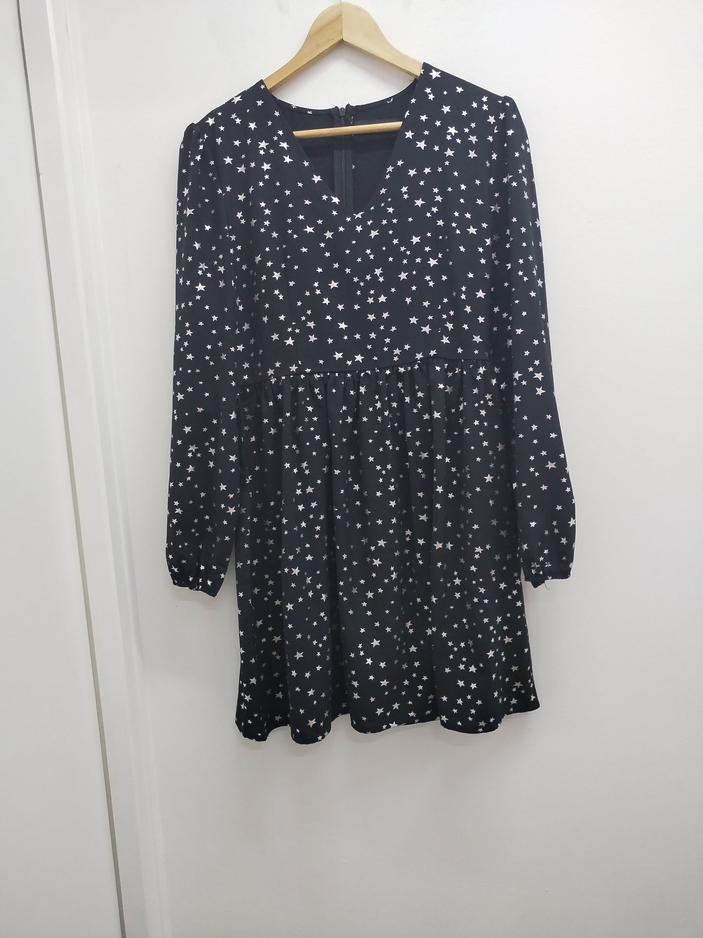 Robe manches longues Kichic noire avec étoiles Taille S