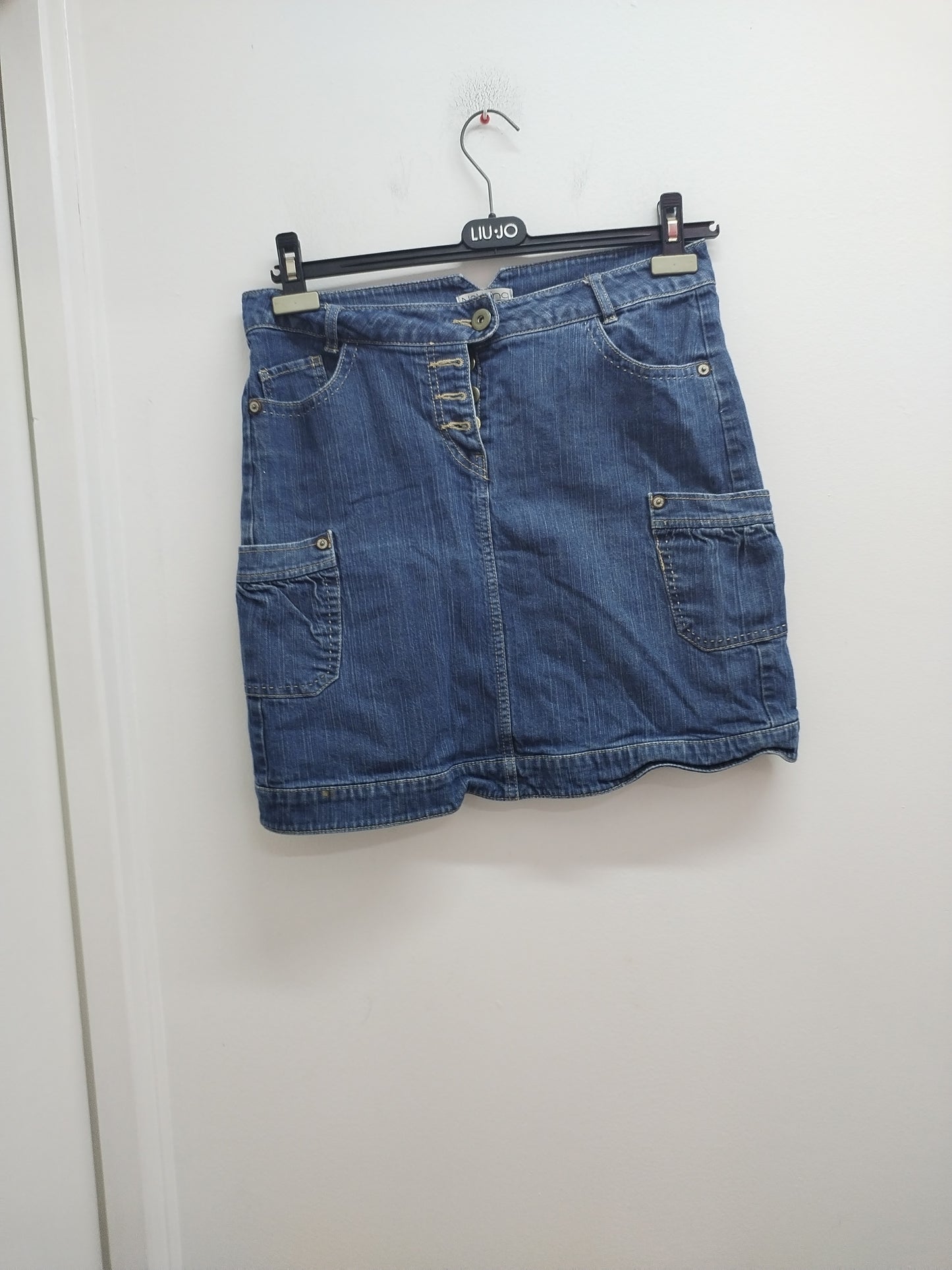 Jupe courte en jeans Nothing Else bleue Taille 42