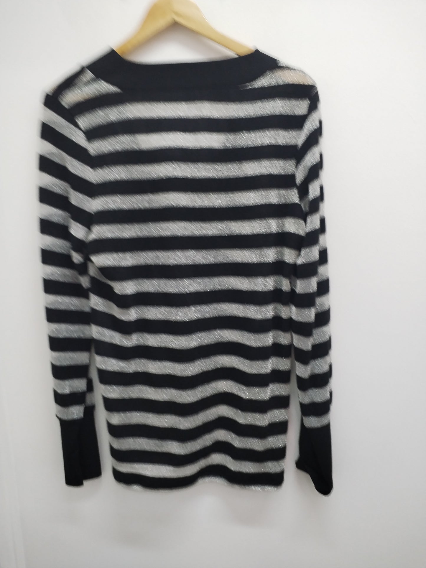 Pull fin C&A rayé noir et argenté Taille L