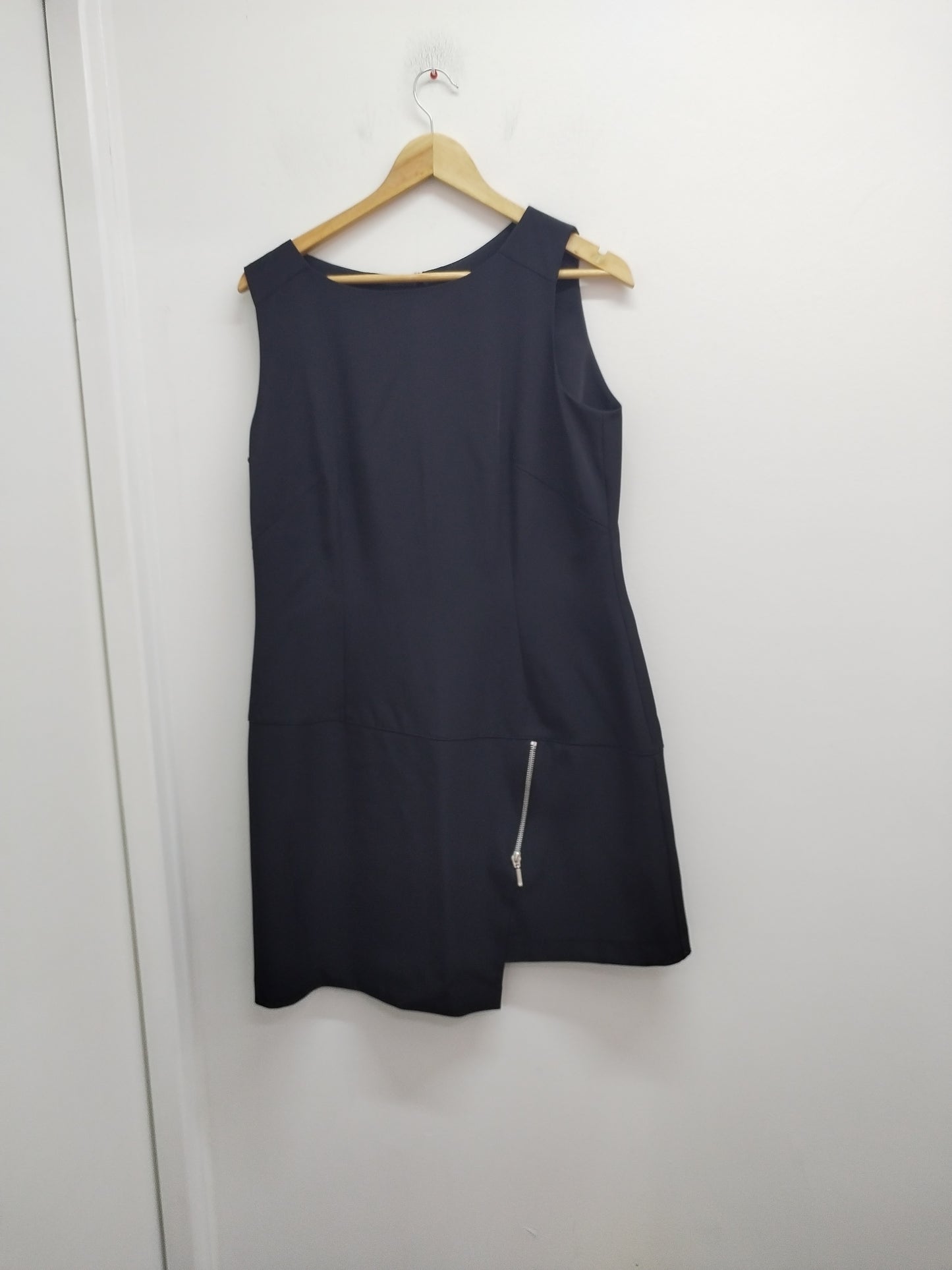 Robe sans manche Mia Soana noire Taille 44