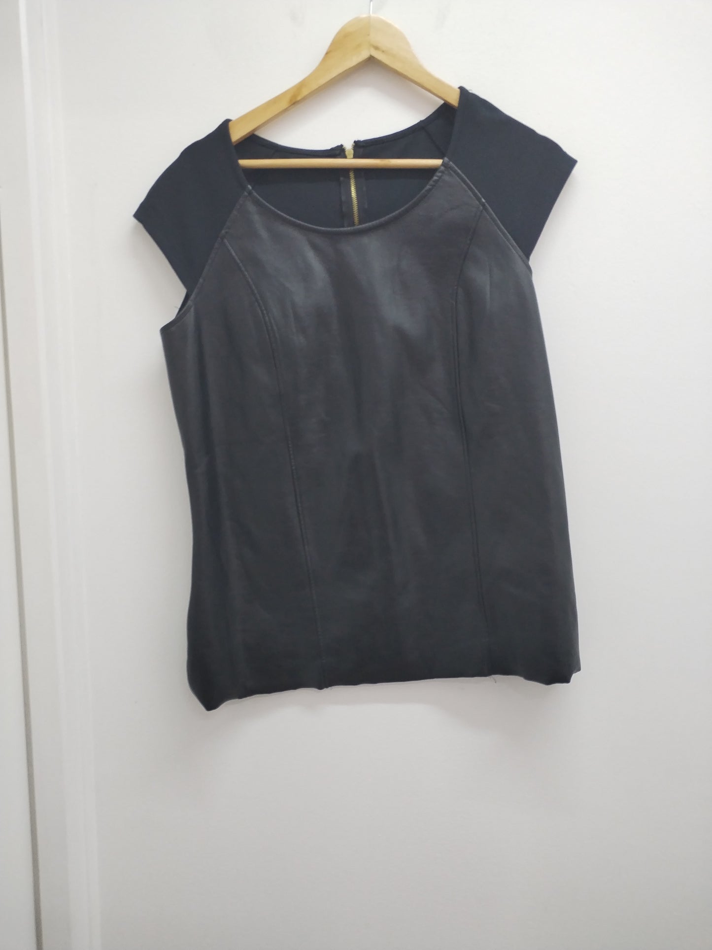 Tunique manches courtes en similicuir noir Taille L