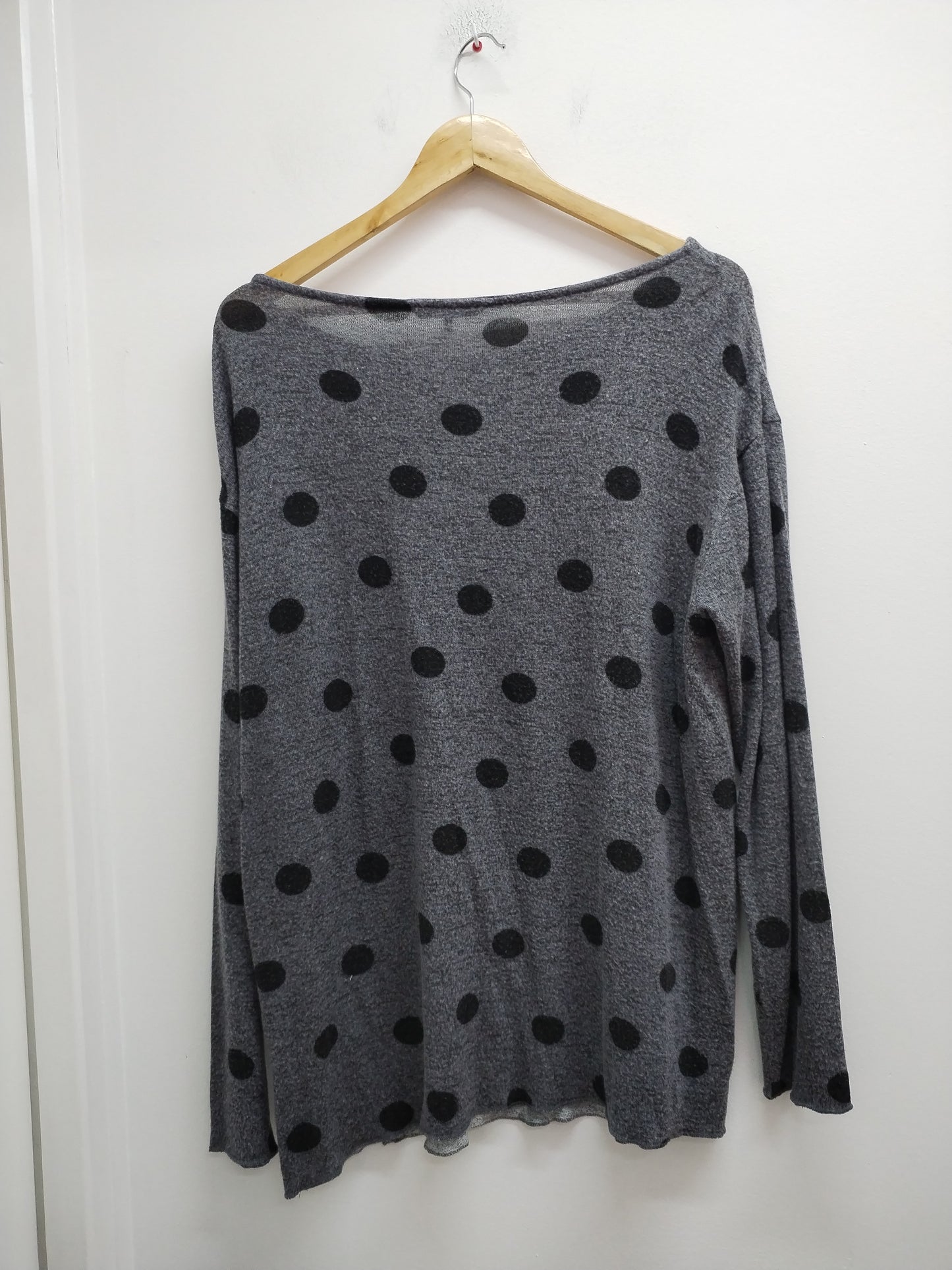 Pull fin Clockhouse gris à pois noirs Taille XL