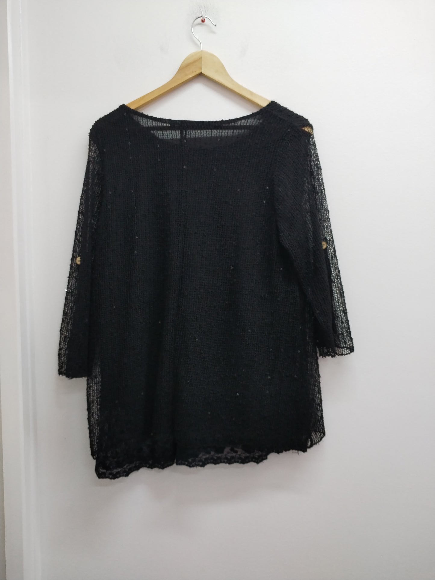 Pull manches 3/4 mailles ajourées noir avec sequins Taille L