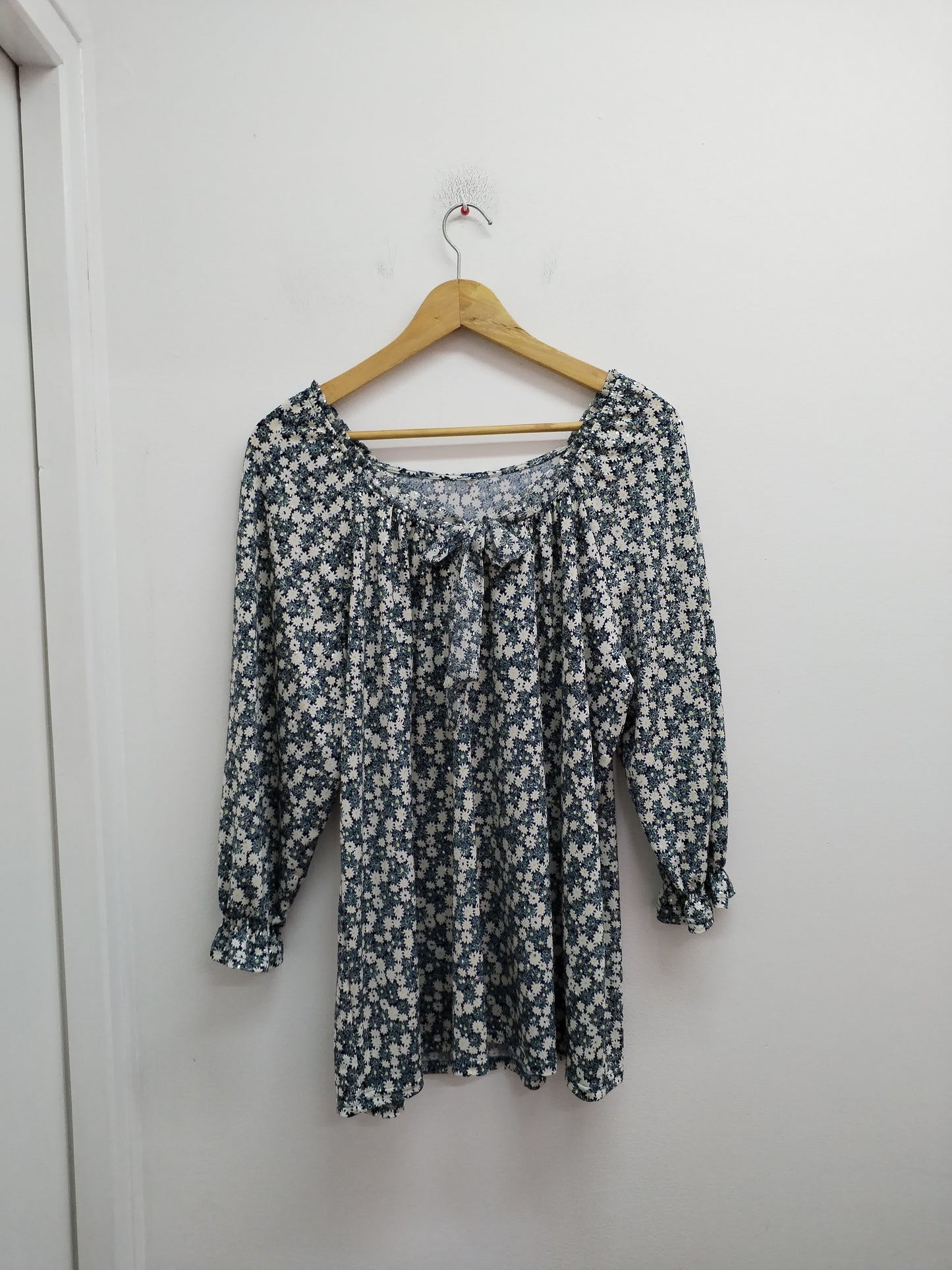 Tunique manches 3/4 fleurie et argentée Taille XL