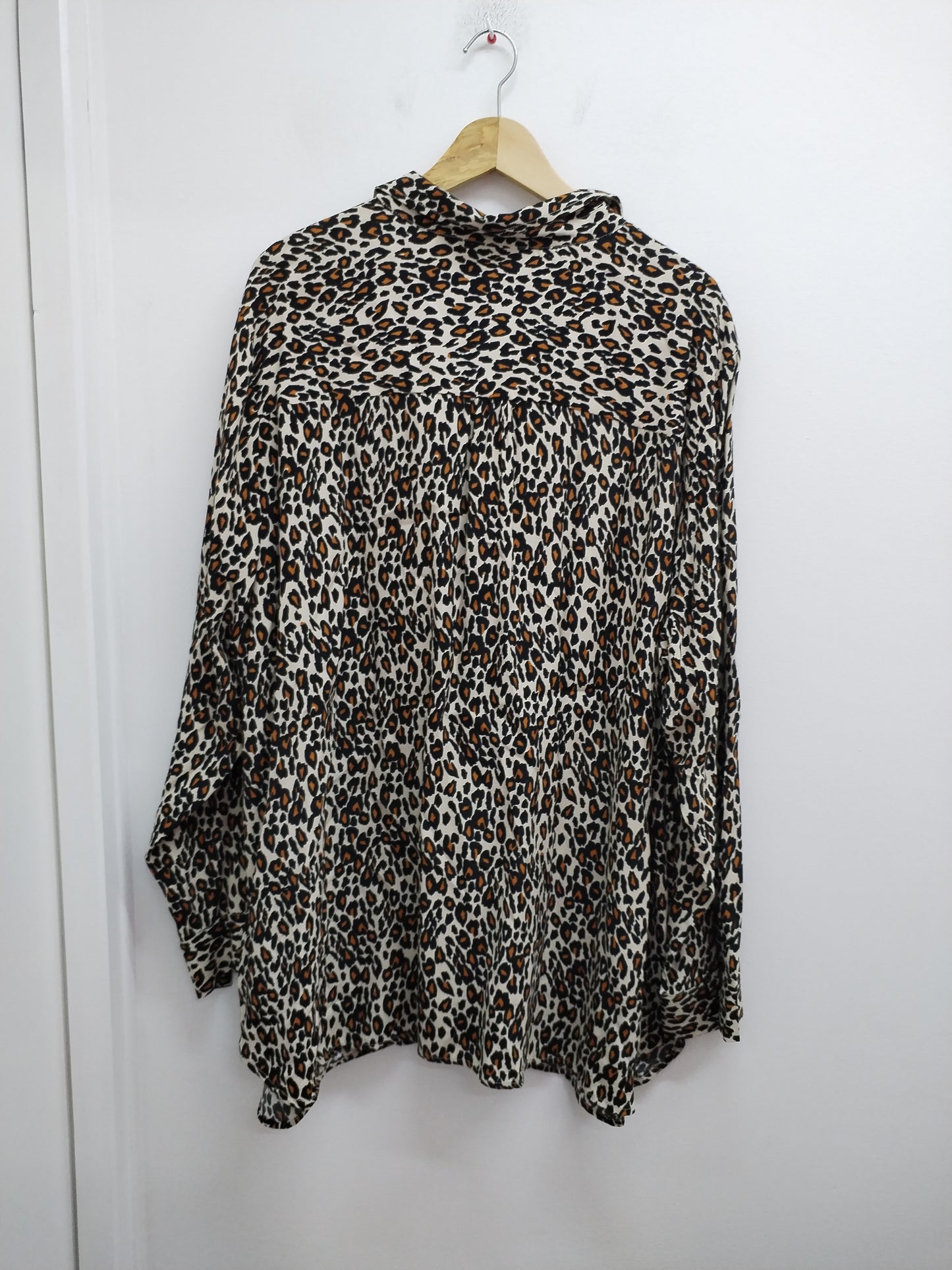 Chemise manches longues imprimée léopard Taille 3XL