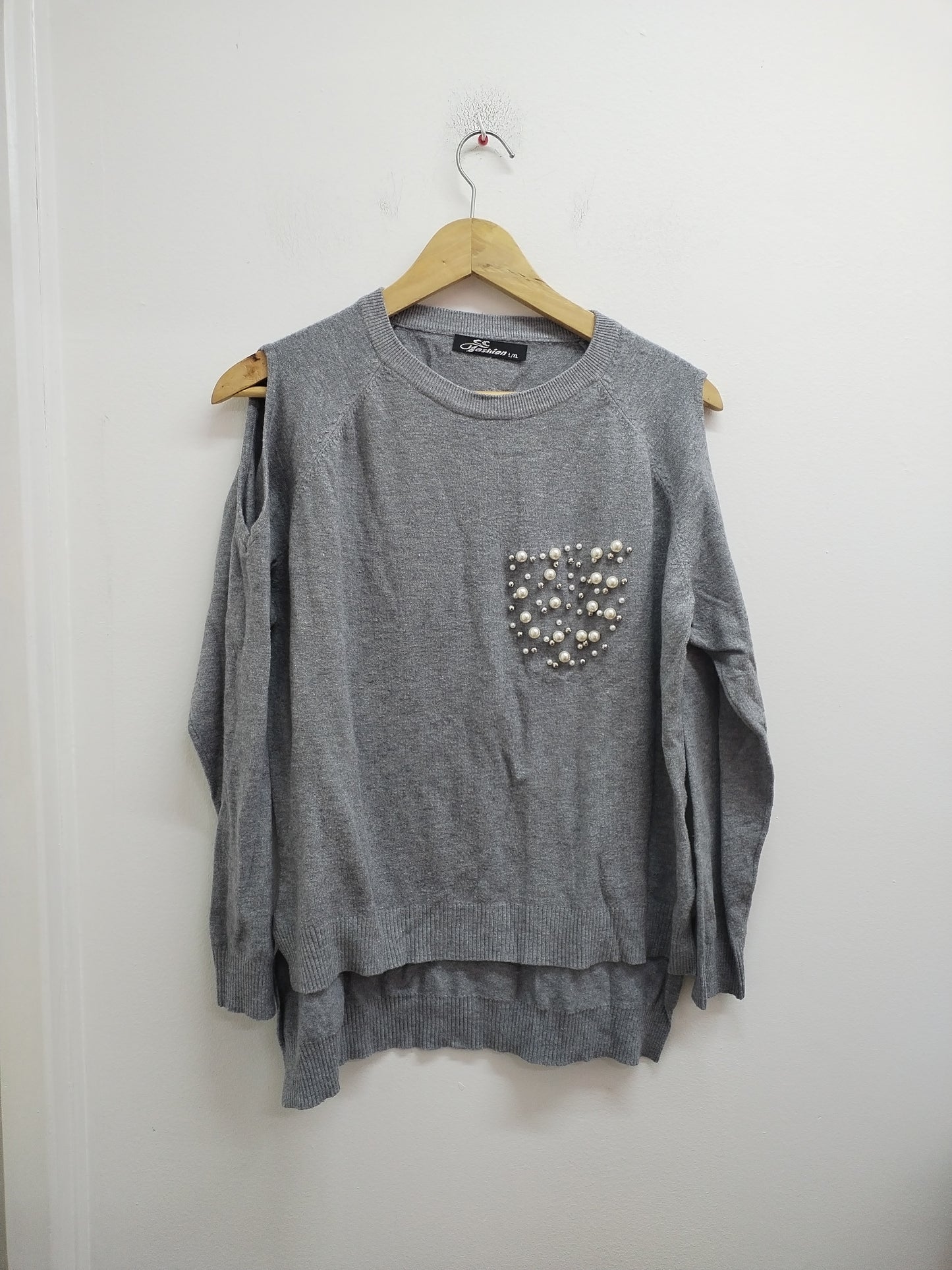 Pull CC Fashion gris avec perles Taille L/XL