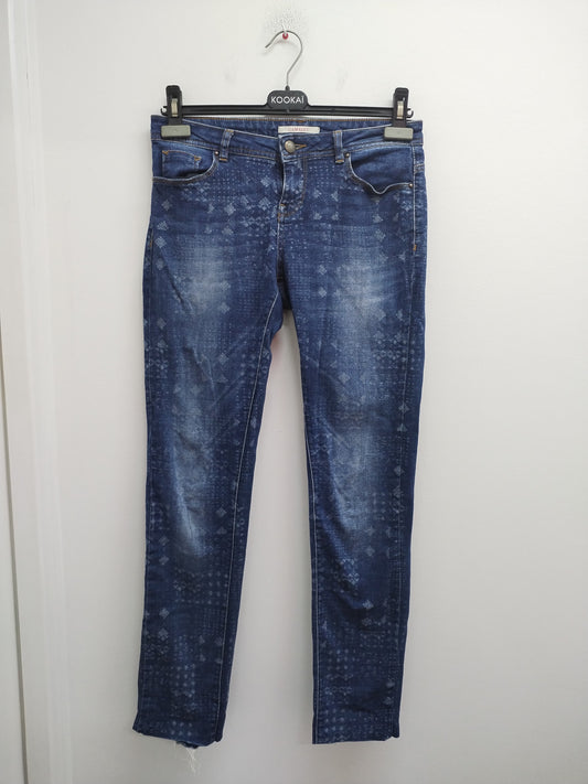 Jeans Camaïeu bleu avec motifs délavés Taille 36