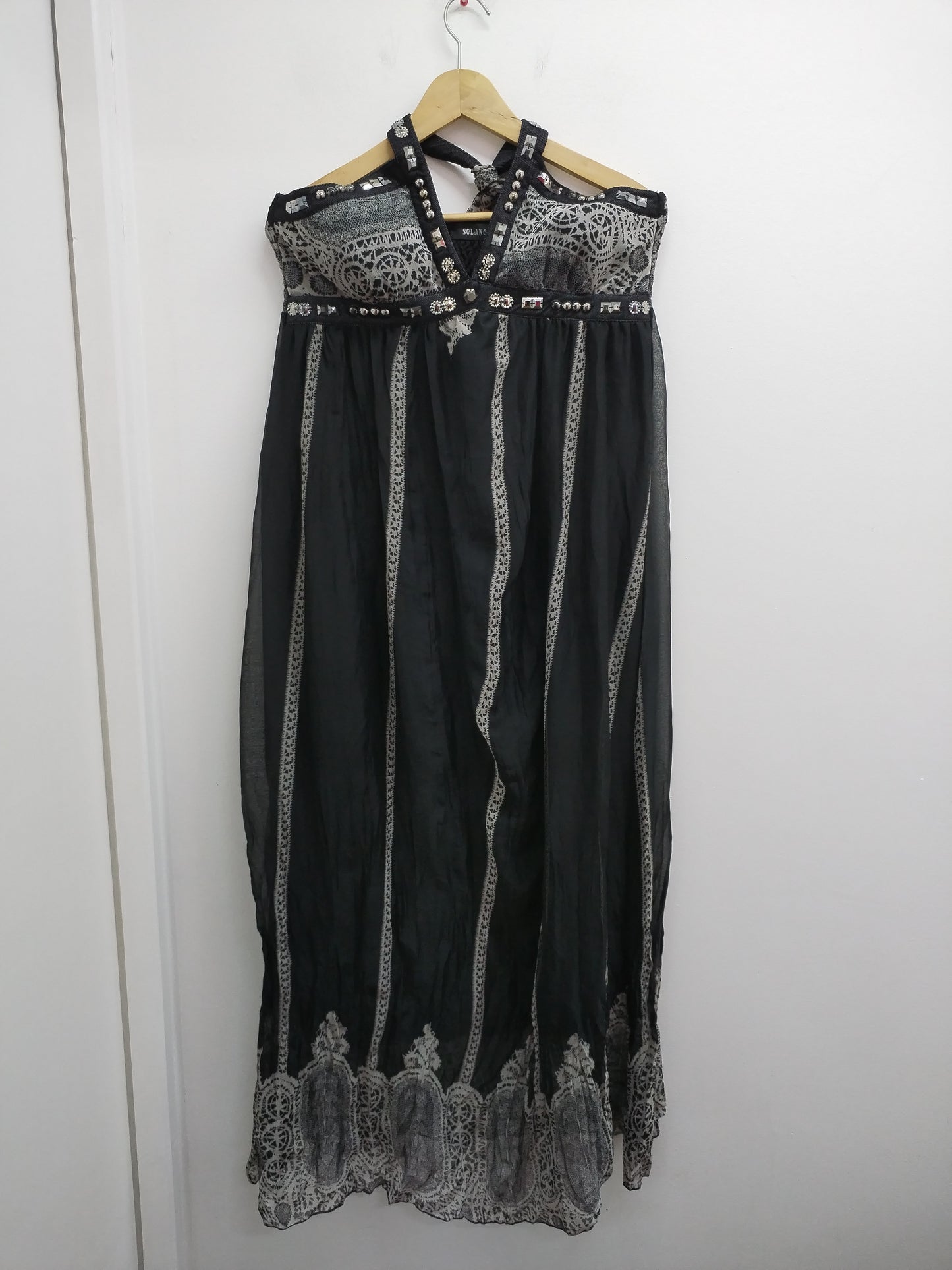 Robe longue dos nu Solange noire et grise à motifs Taille Unique