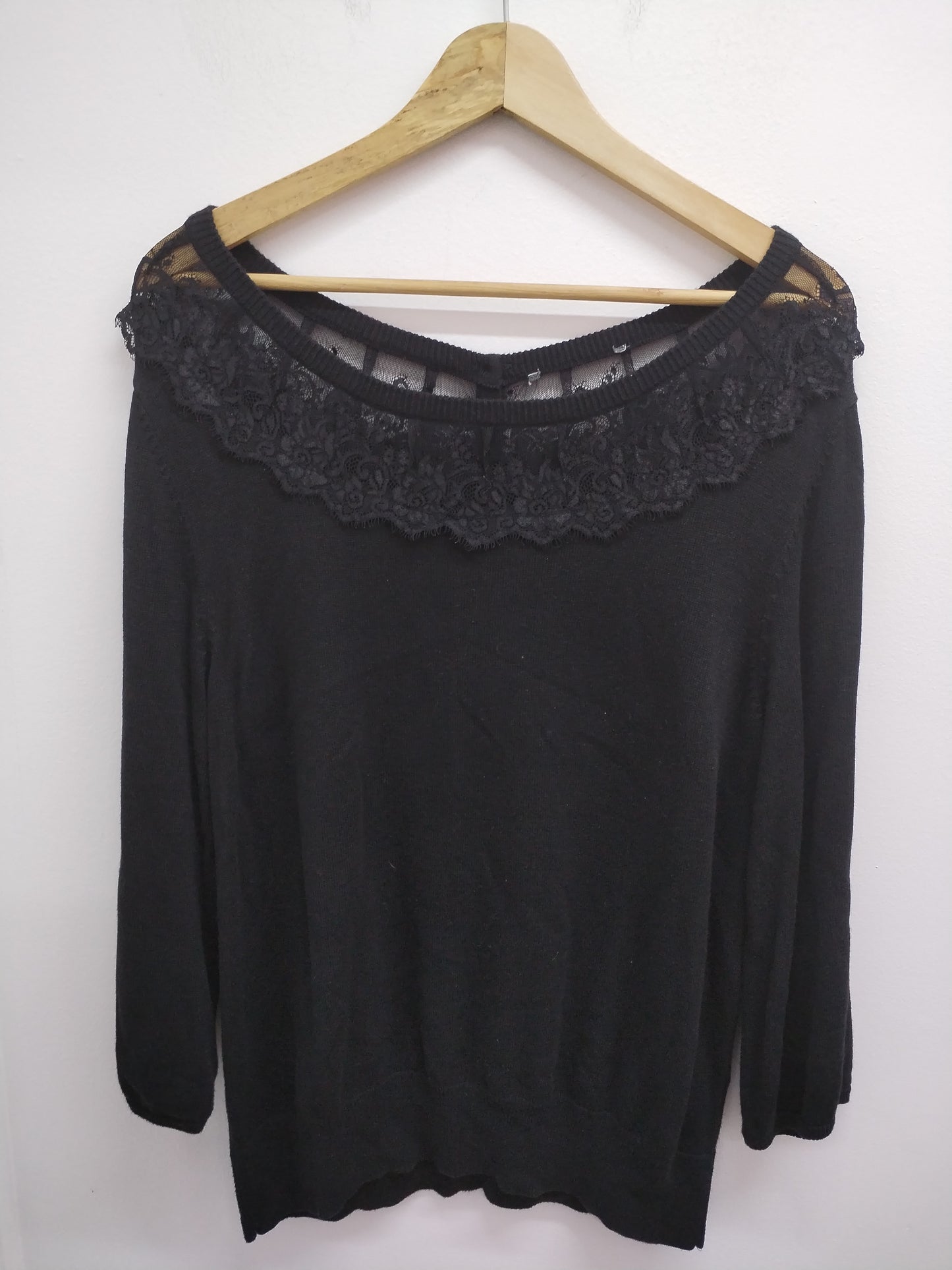 Pull fin manches 3/4 noir avec dentelle Taille L