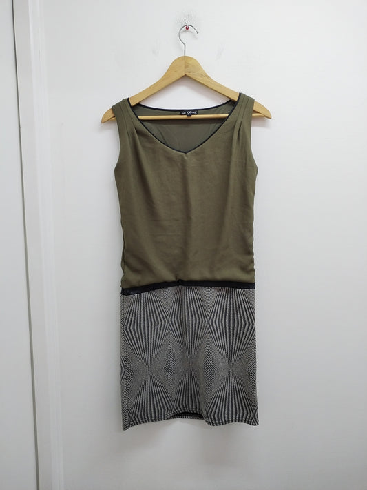 Robe sans manches No Excuse kaki et doré Taille 36