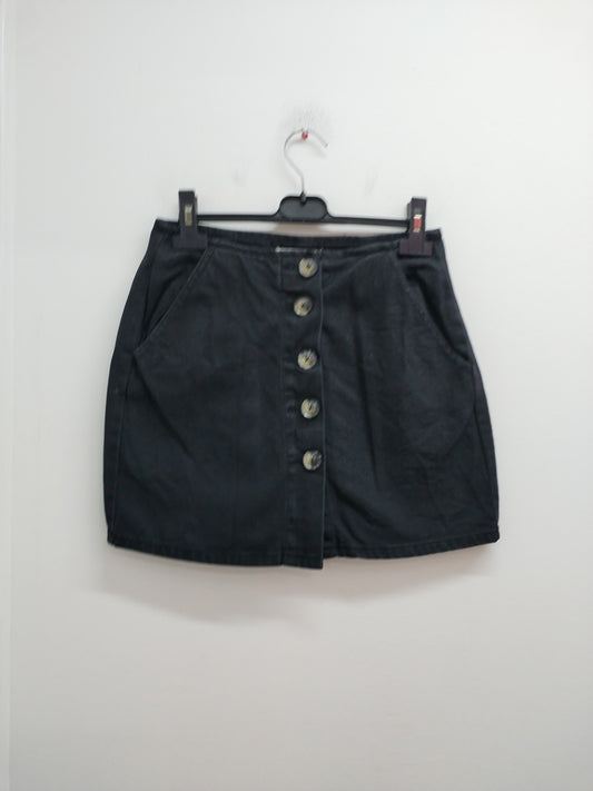 Jupe courte en jeans Pull & Bear noire avec boutons Taille 36