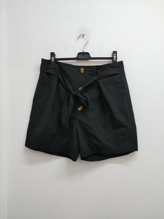Short avec ceinture et boutons noir Taille M