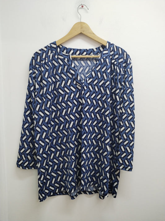 Tunique manches 3/4 bleue et blanche à motifs Taille XL