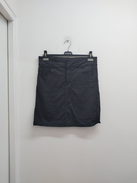 Jupe courte Cache-Cache noire brillante Taille 42