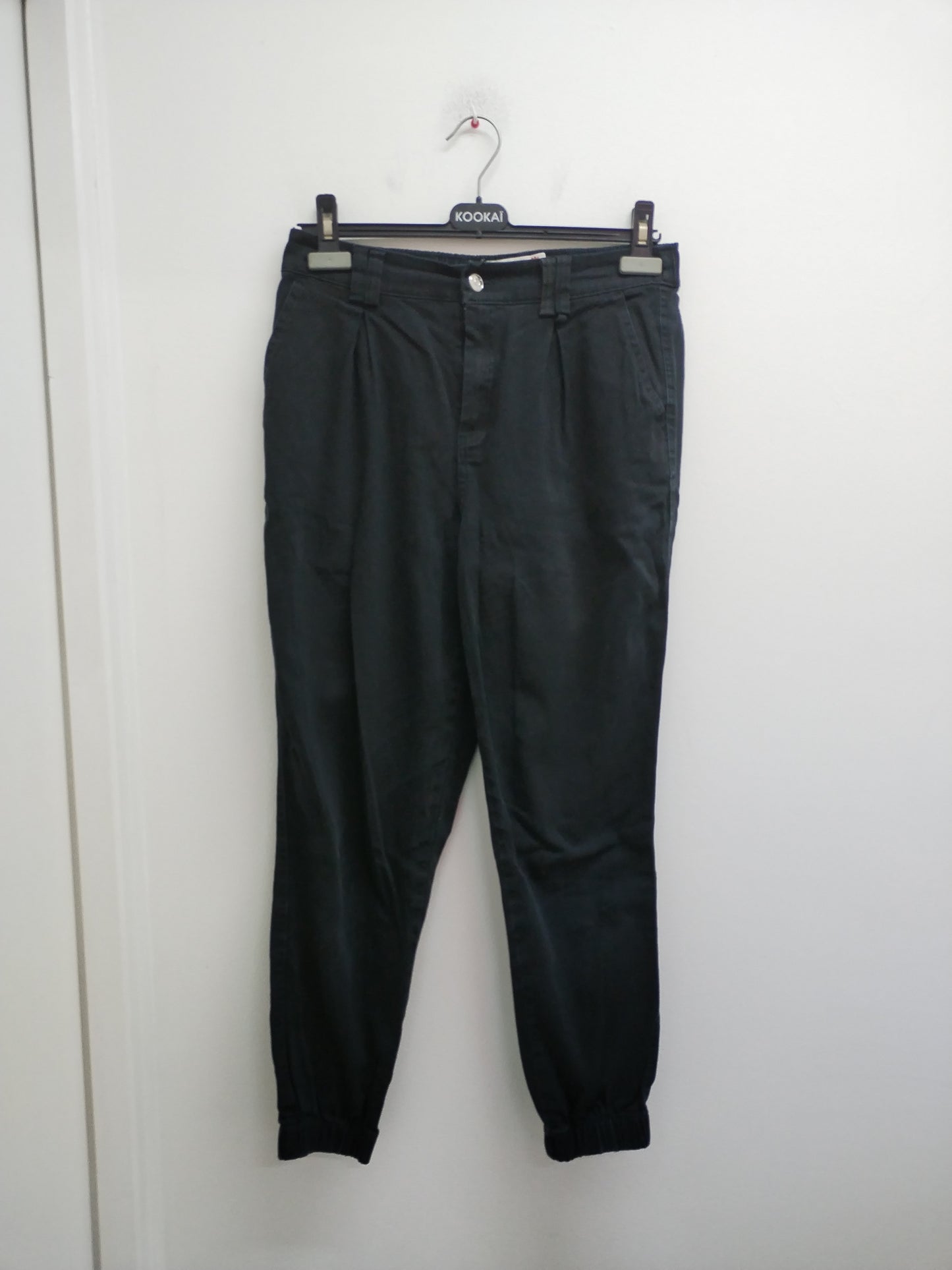 Pantalon style cargo Jennyfer noir Taille 38