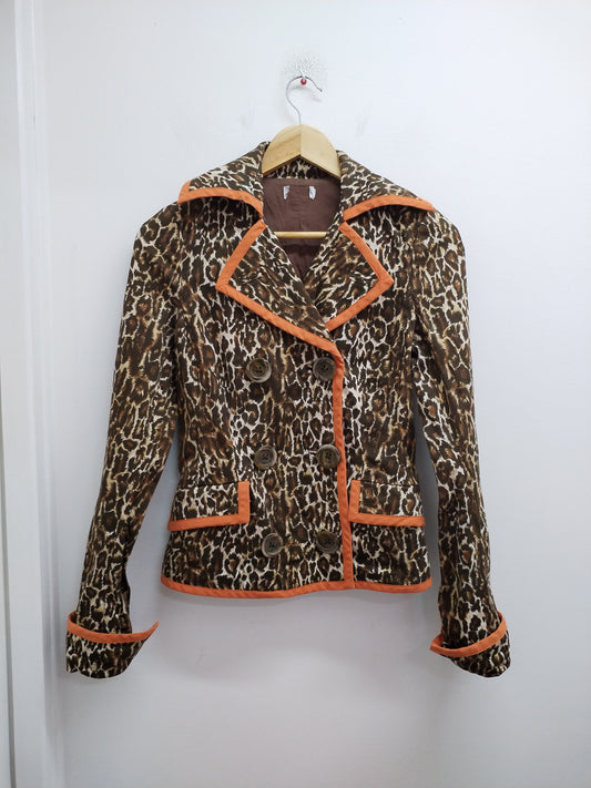 Veste imprimée léopard avec liseré orange Taille XS