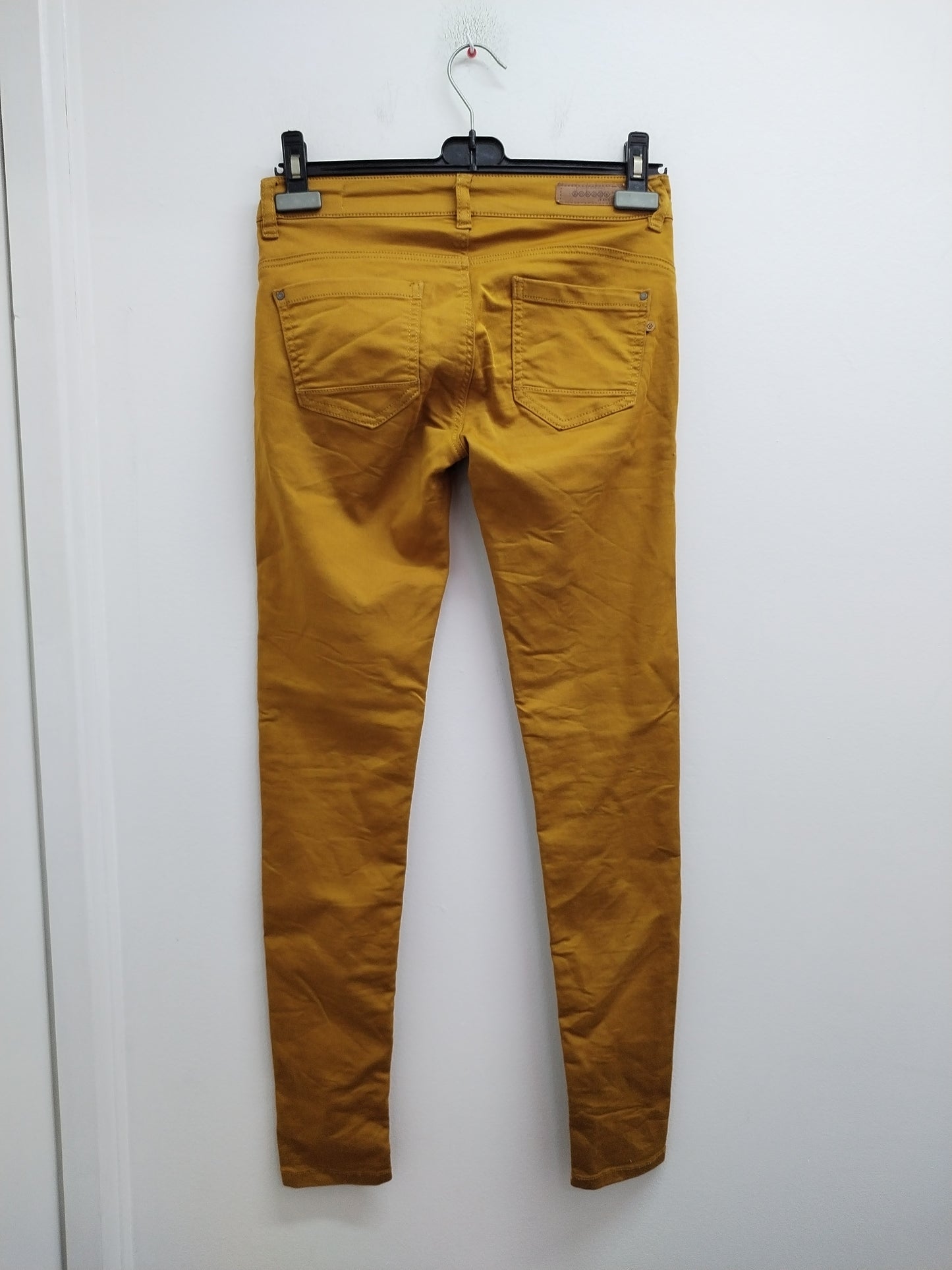 Pantalon Bonobo moutarde Taille 36