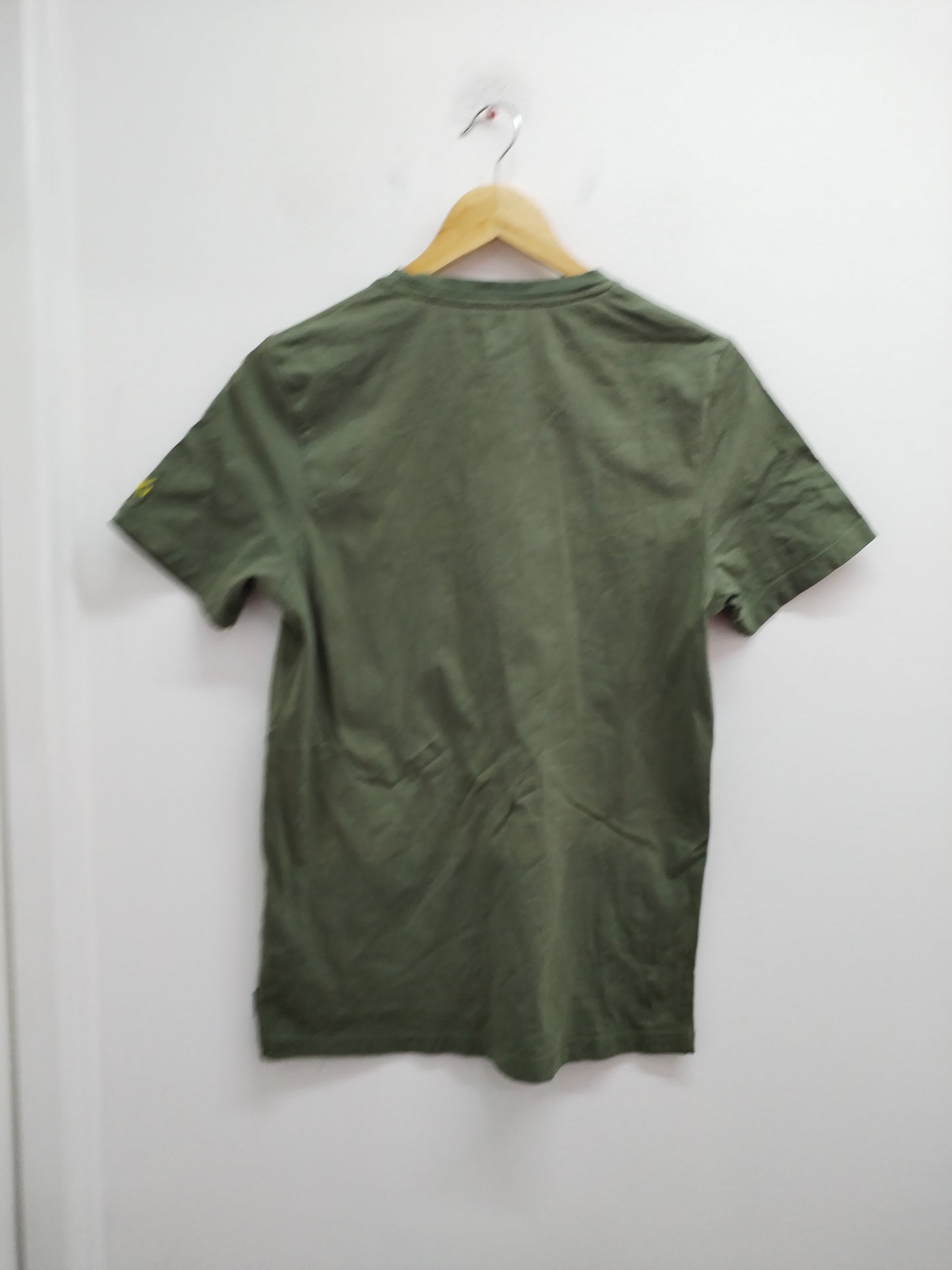 T-shirt Jack & Jones kaki avec impression Taille S