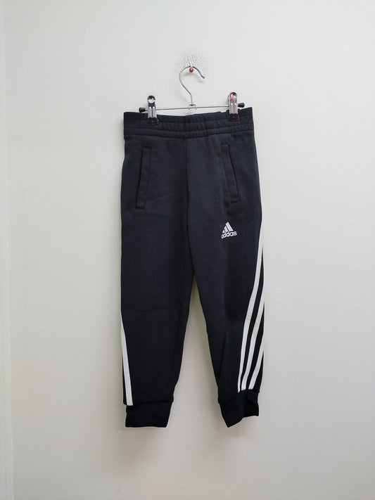 Jogging Adidas noir Taille 4/5 Ans