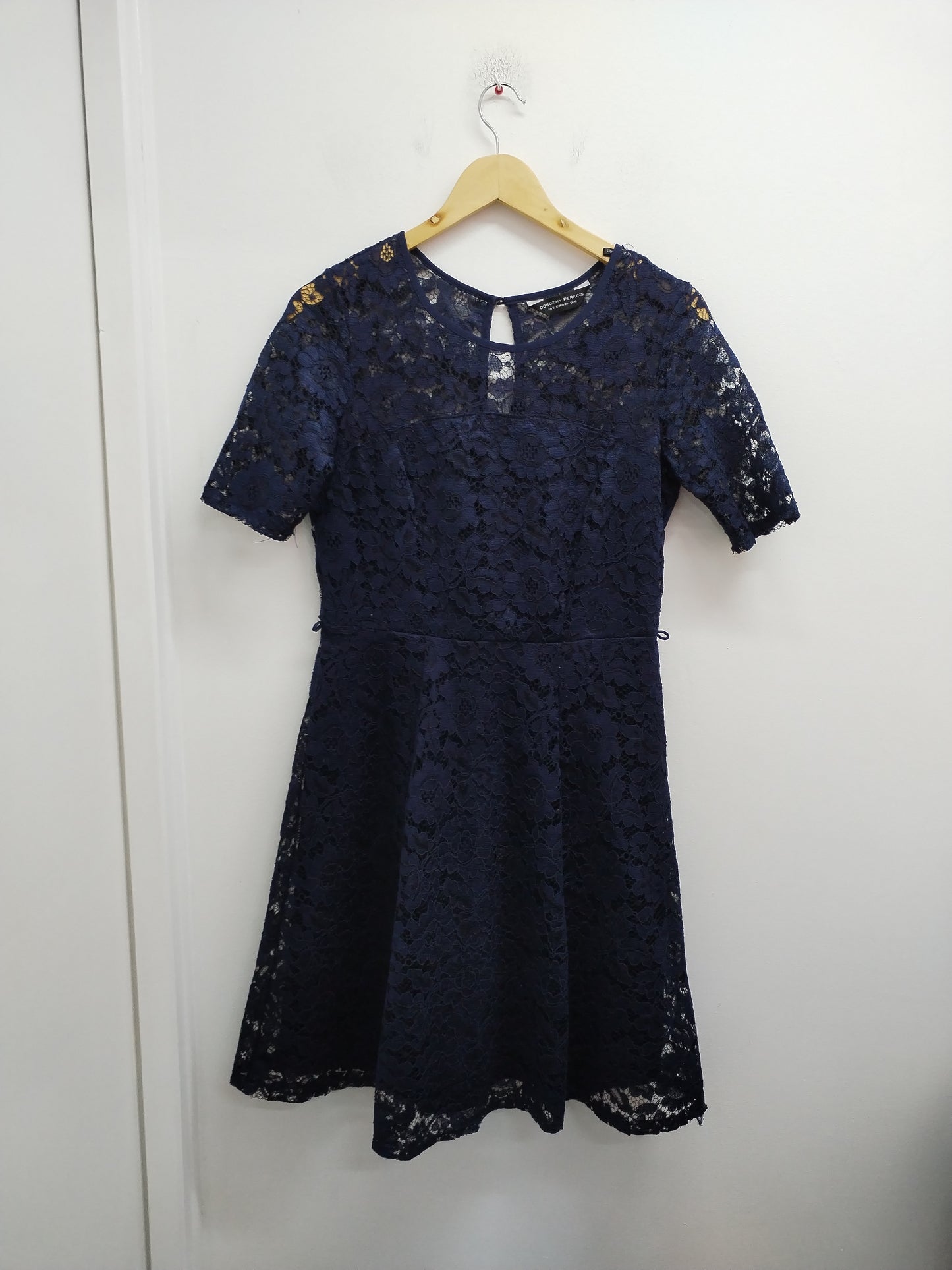 Robe manches courtes en dentelle Dorothy Perkins marine Taille 38