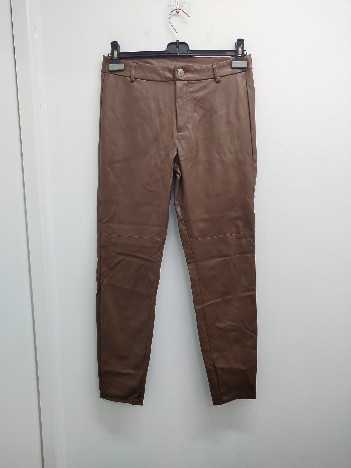Pantalon en similicuir Ever.Me marron Taille 40