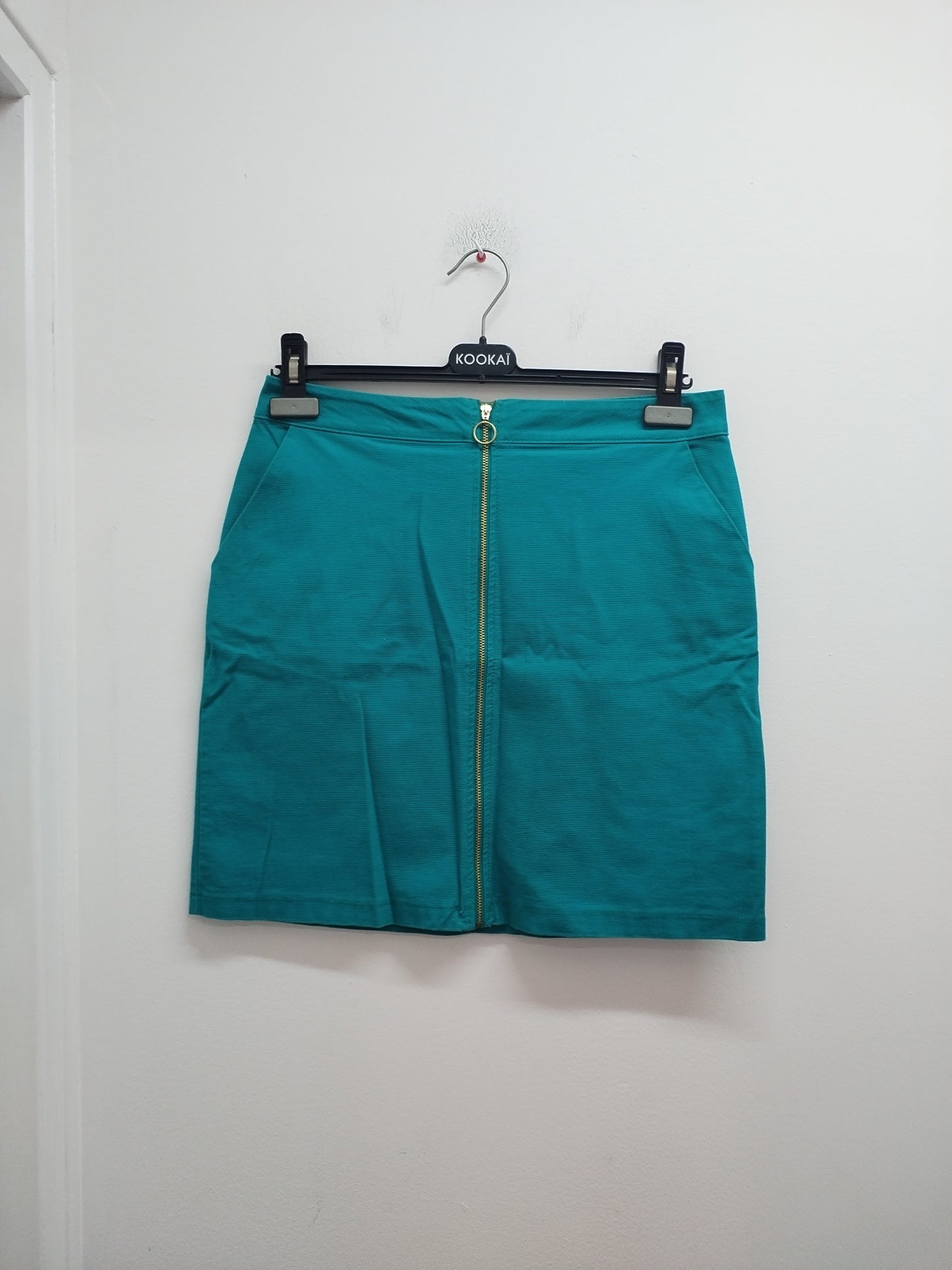 Jupe courte avec fermeture Kiabi turquoise Taille 38