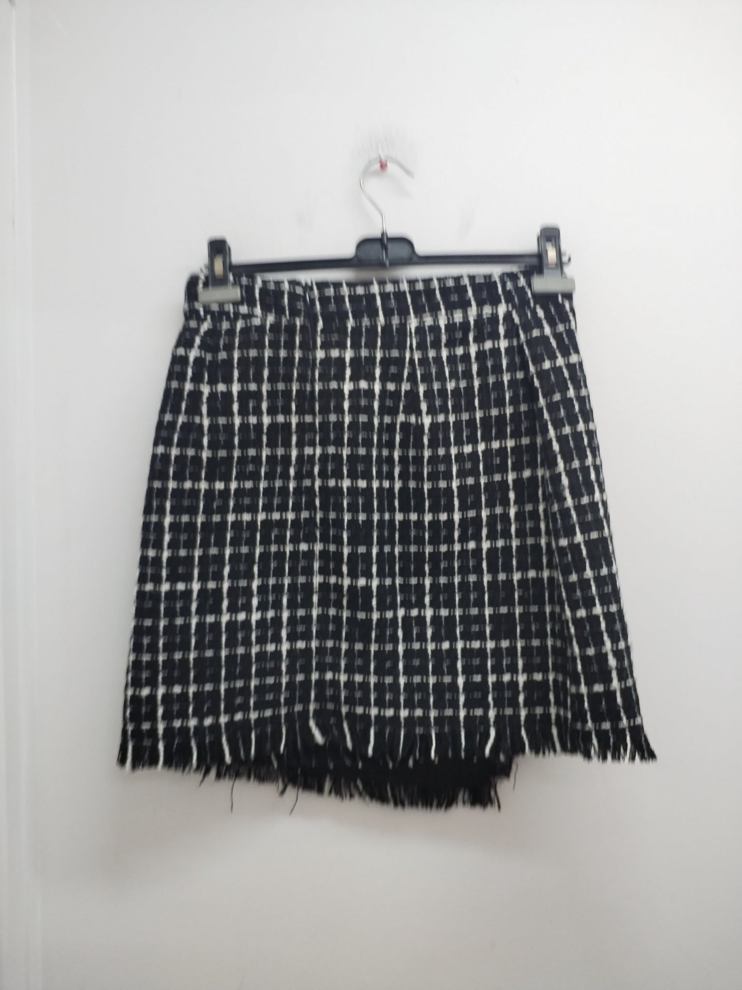 Jupe portefeuille d'hiver Jean Pascale noire et blanche à carreaux Taille 38