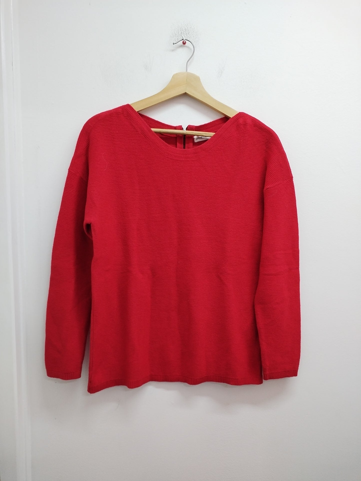 Pull Cache-Cache rouge Taille M