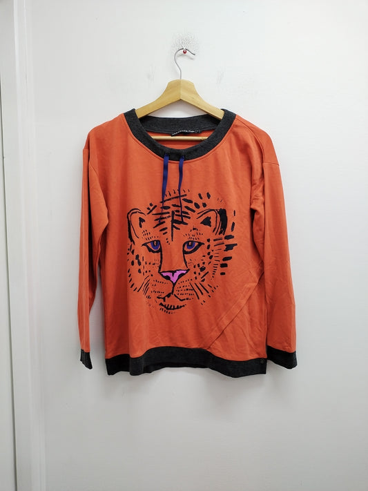 Sweat fin Mado et les Autres orange avec impression Taille S