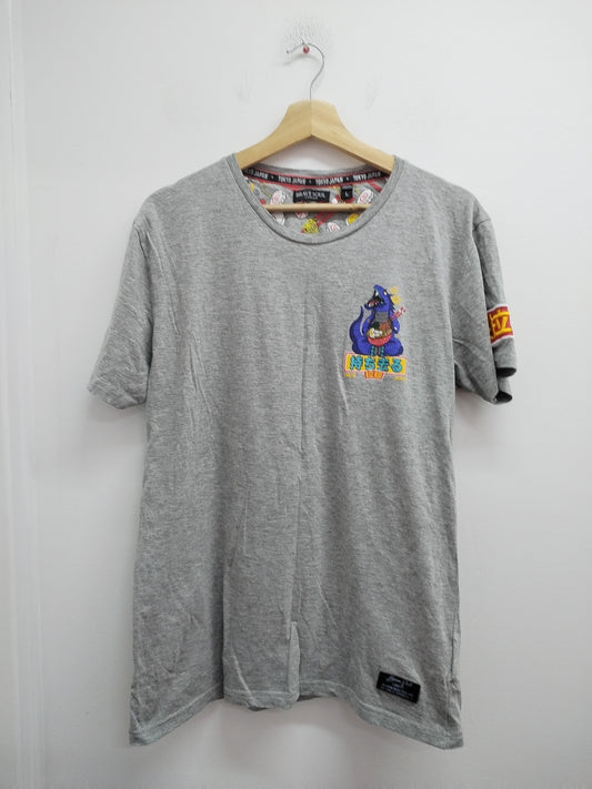 T-shirt Brave Soul gris avec impression Taille L
