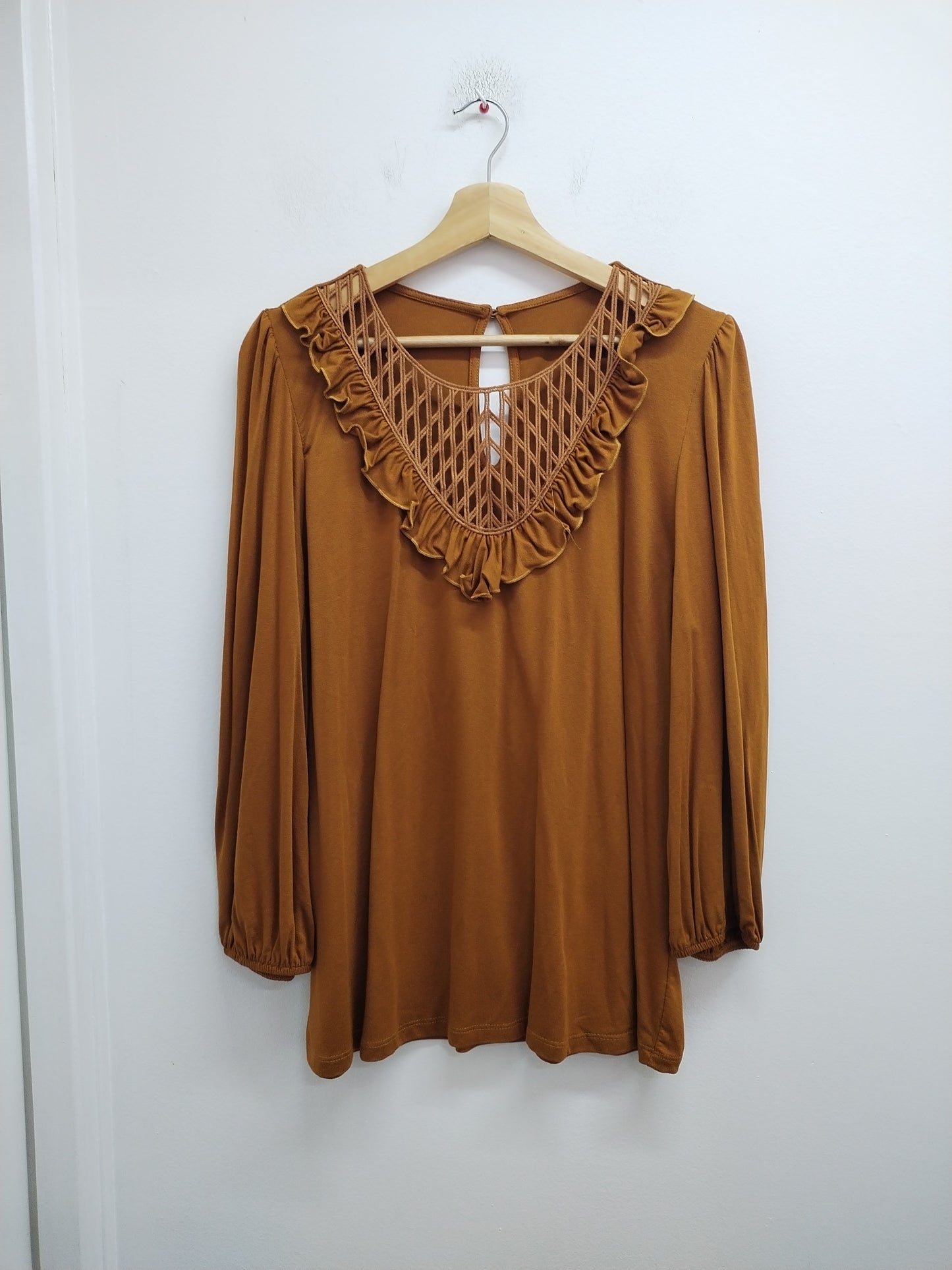 Tunique manches longues ocre avec dentelle Taille L
