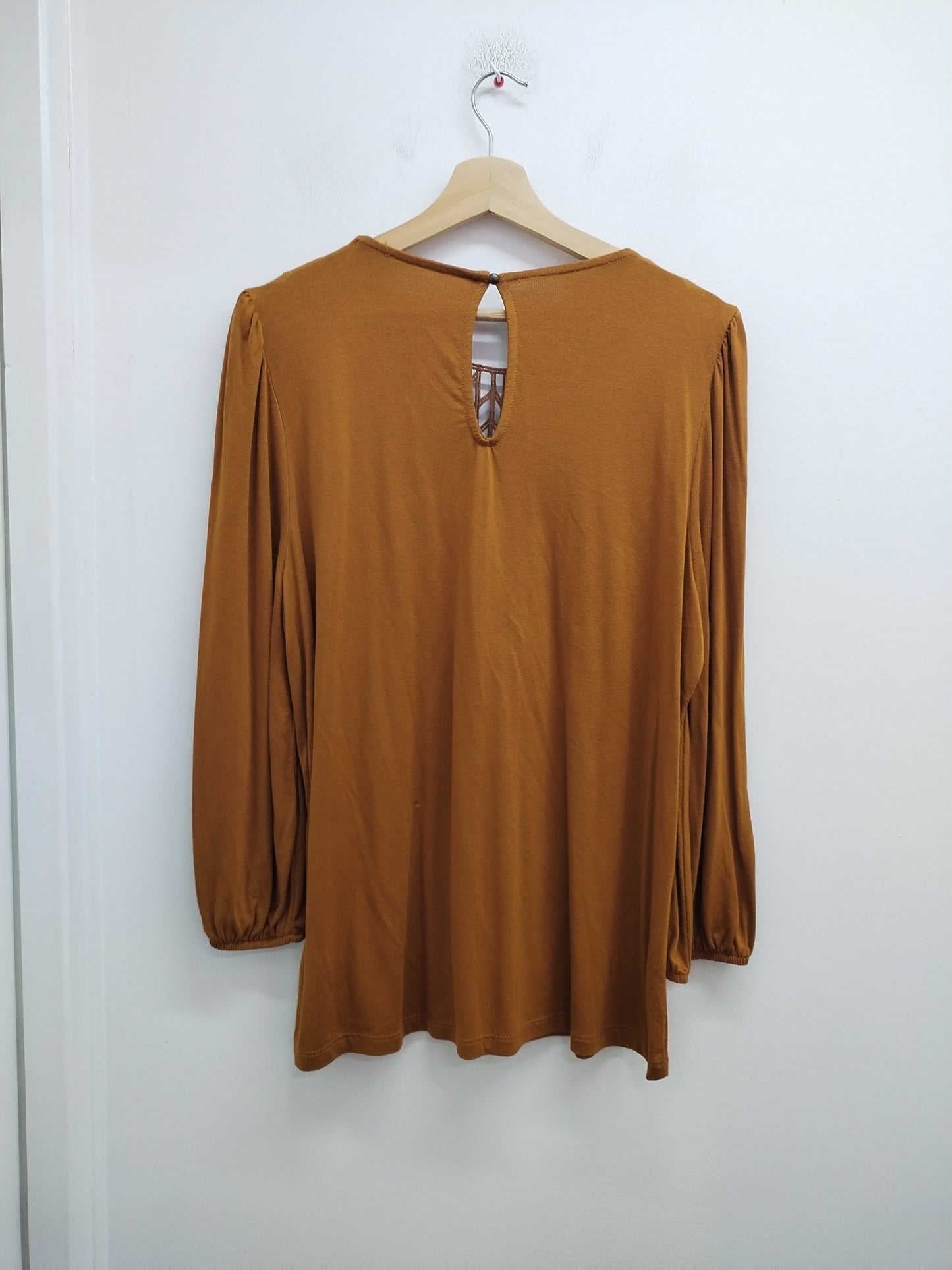 Tunique manches longues ocre avec dentelle Taille L