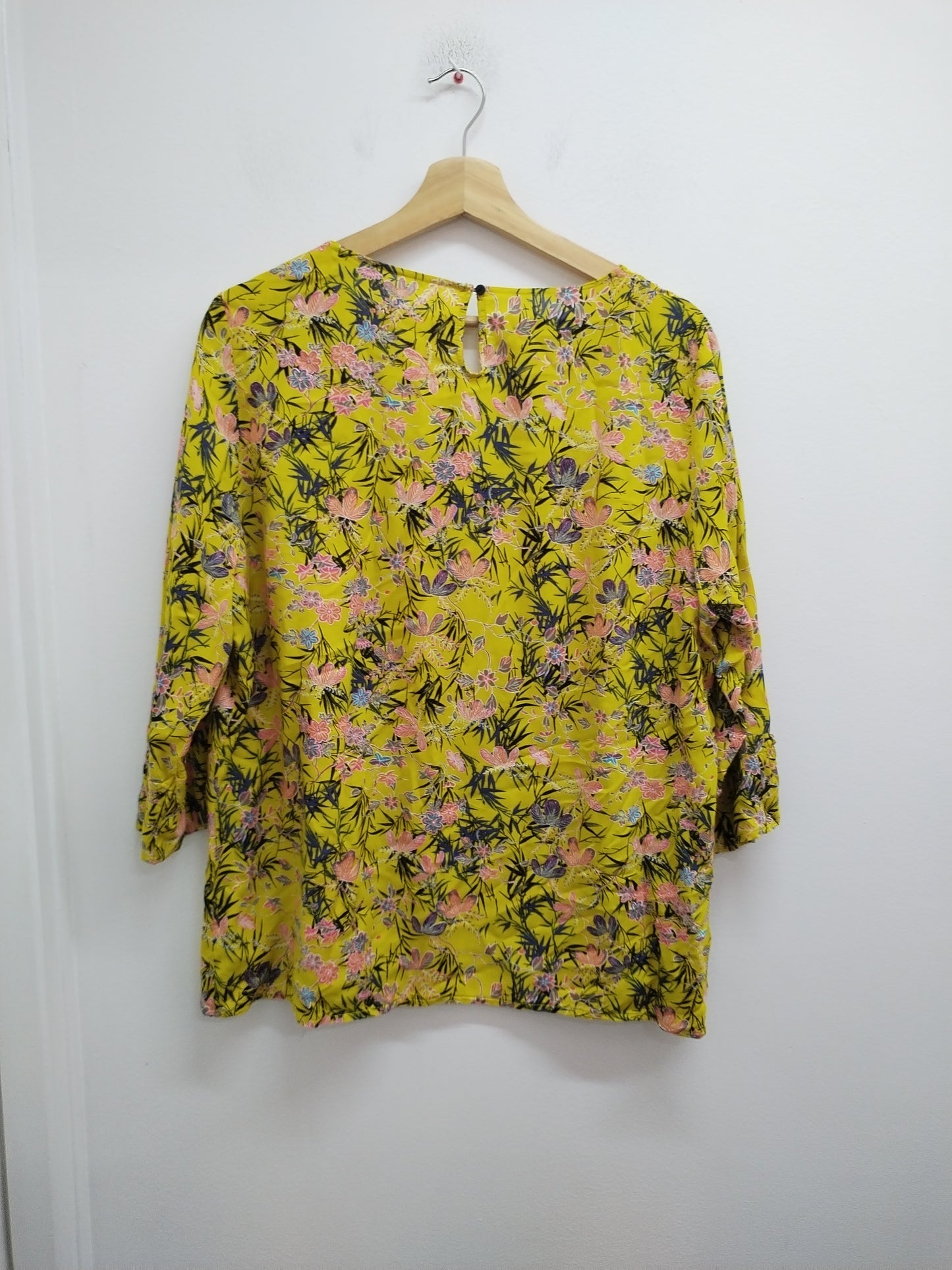 Tunique manches 3/4 jaune fleurie Taille XL
