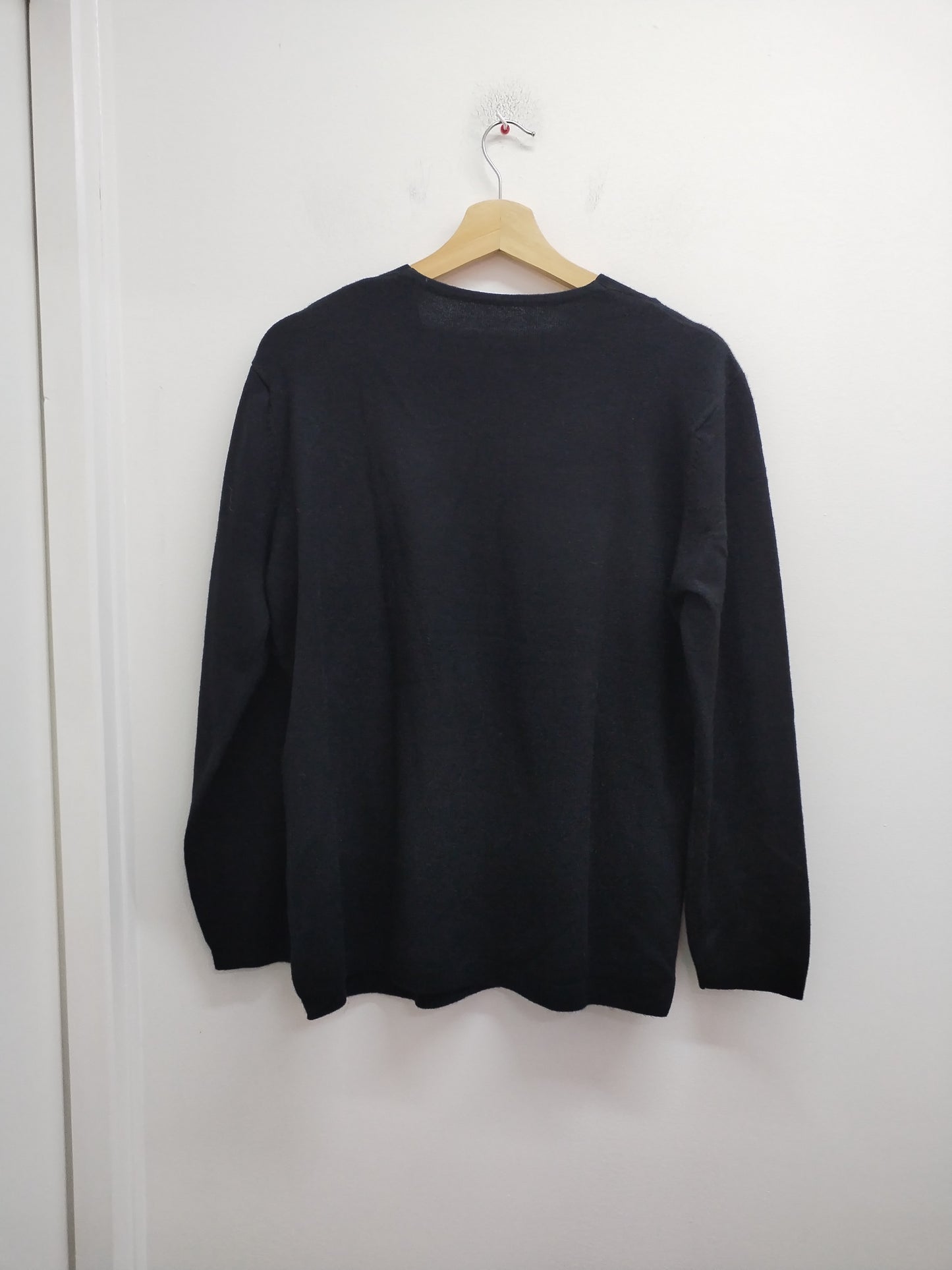 Pull noir avec perles Taille L