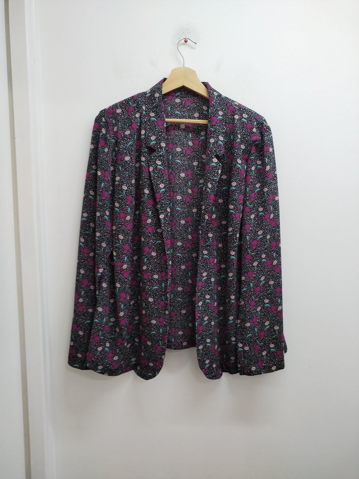 Veste légère noire imprimée fleurie Taille XL