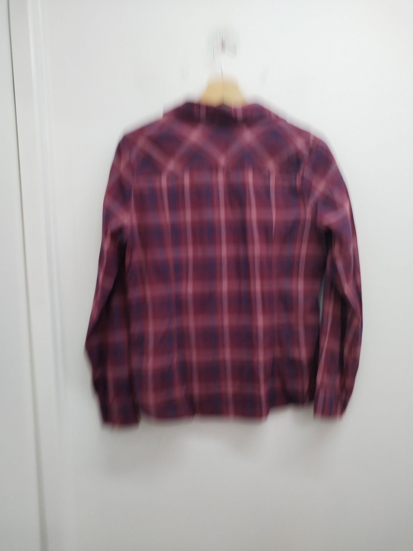 Chemise manches longues à carreaux Taille 38