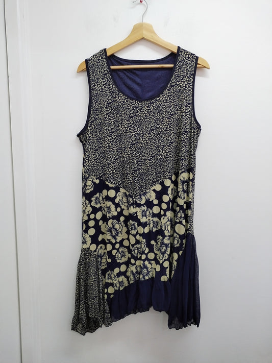 Robe sans manches marine et beige à motifs Taille XL