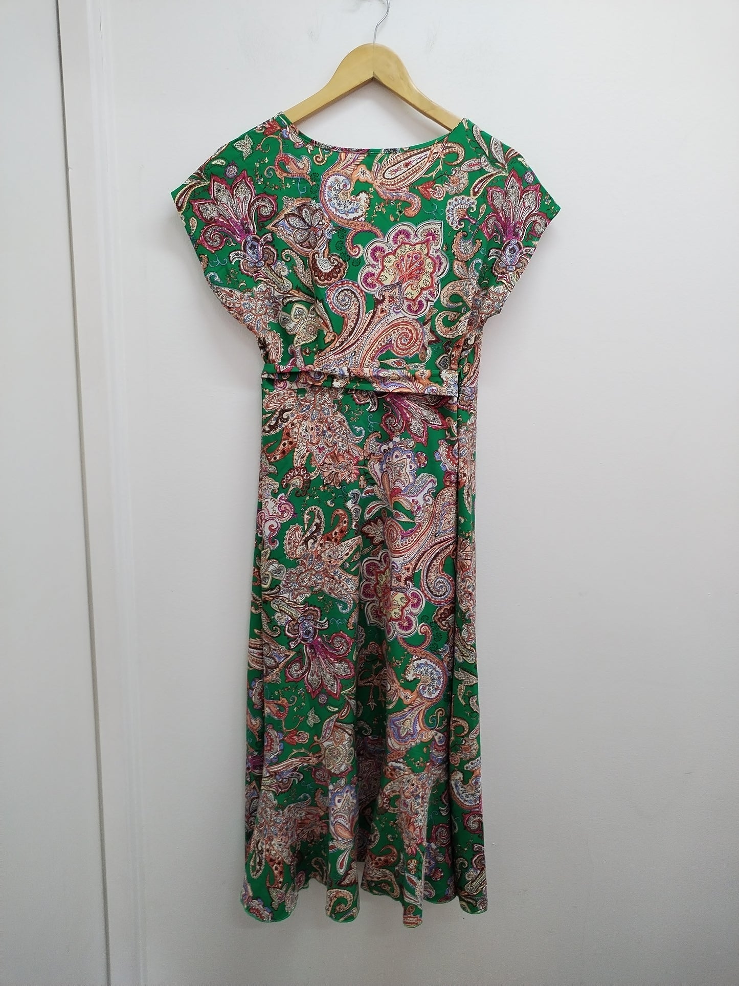 Robe longue cache-cœur manches courtes Shein verte à motifs Taille S
