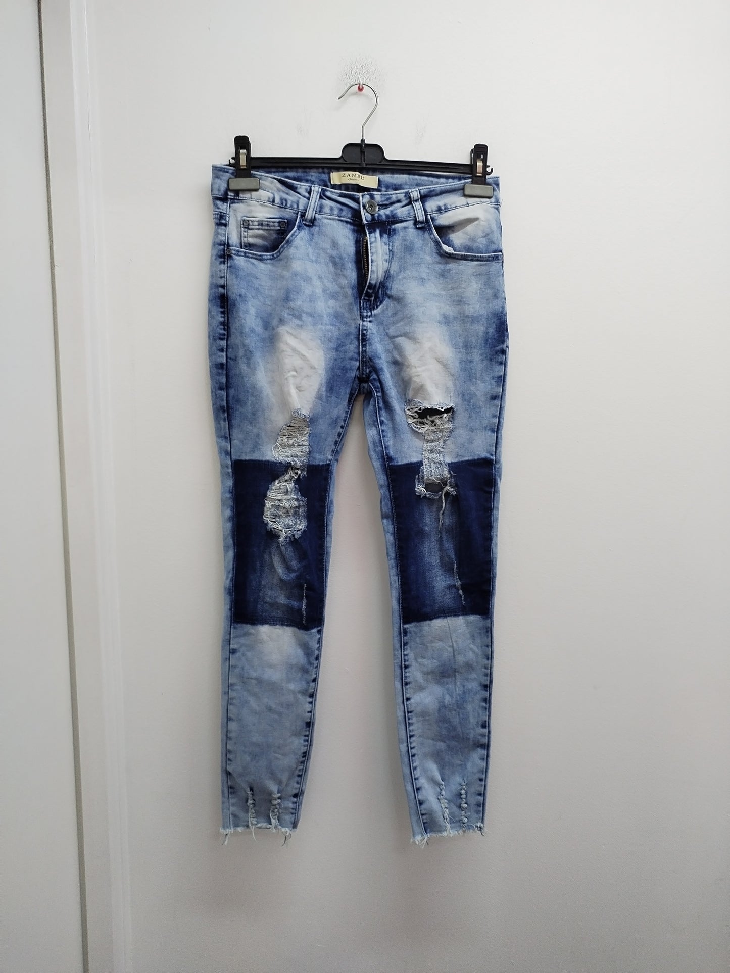 Jeans Zanku Bleu Délavé Troué – Taille 42