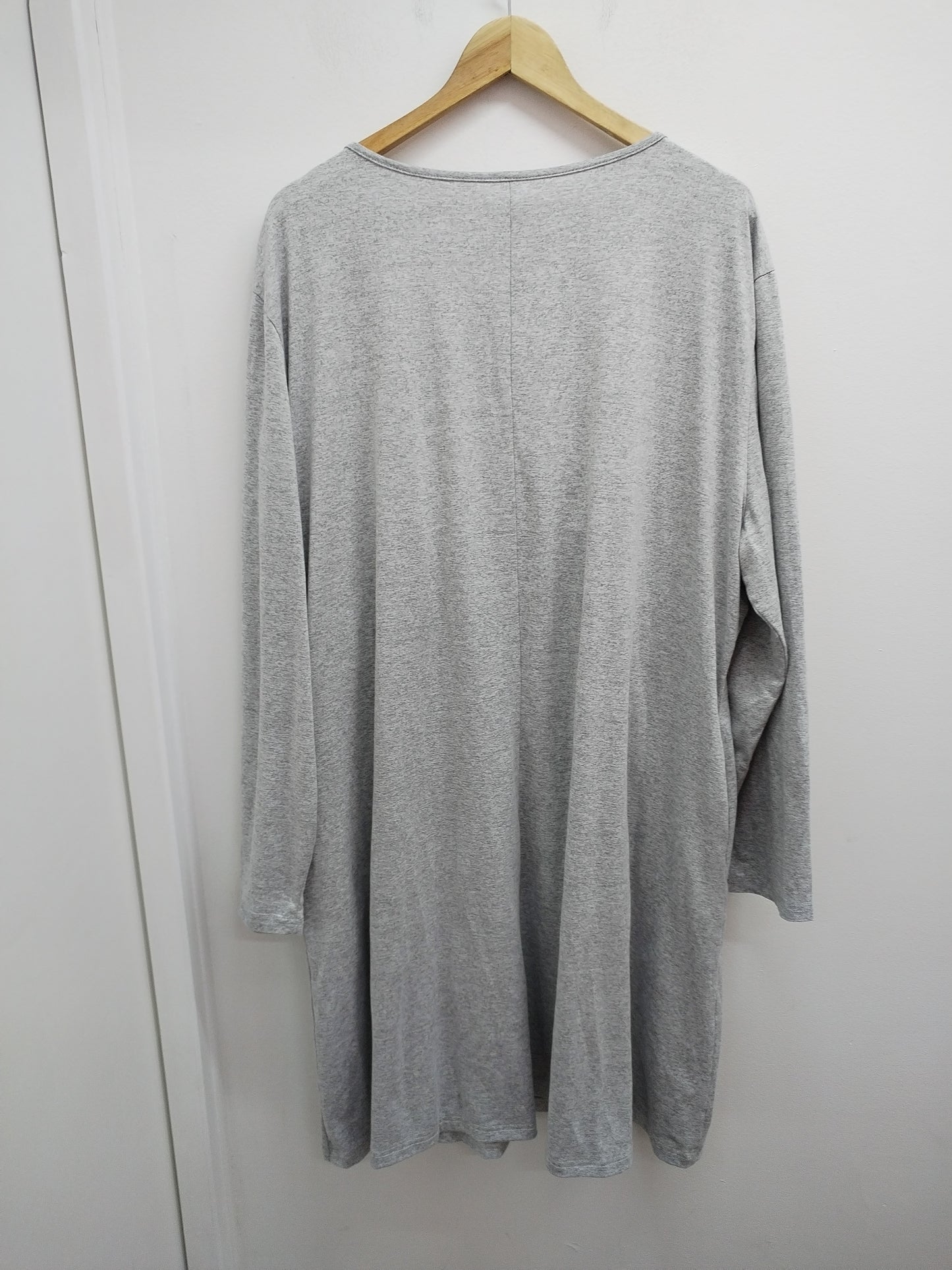 Robe manches longues grise Taille 2XL/3XL