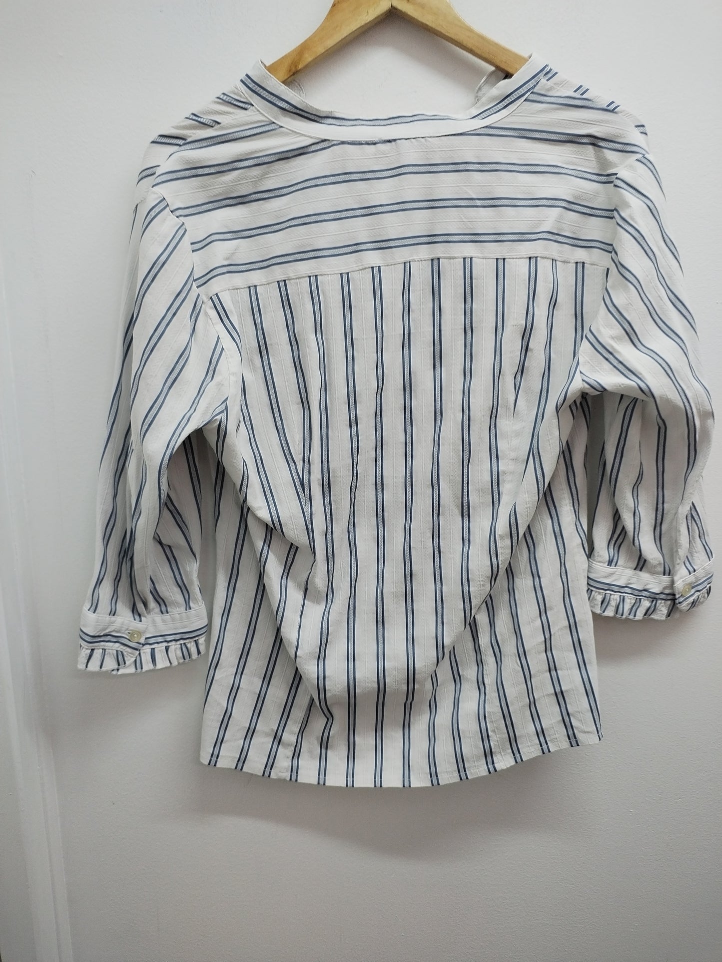Chemise manches 3/4 Patrice Bréal blanche et bleue rayée Taille 46