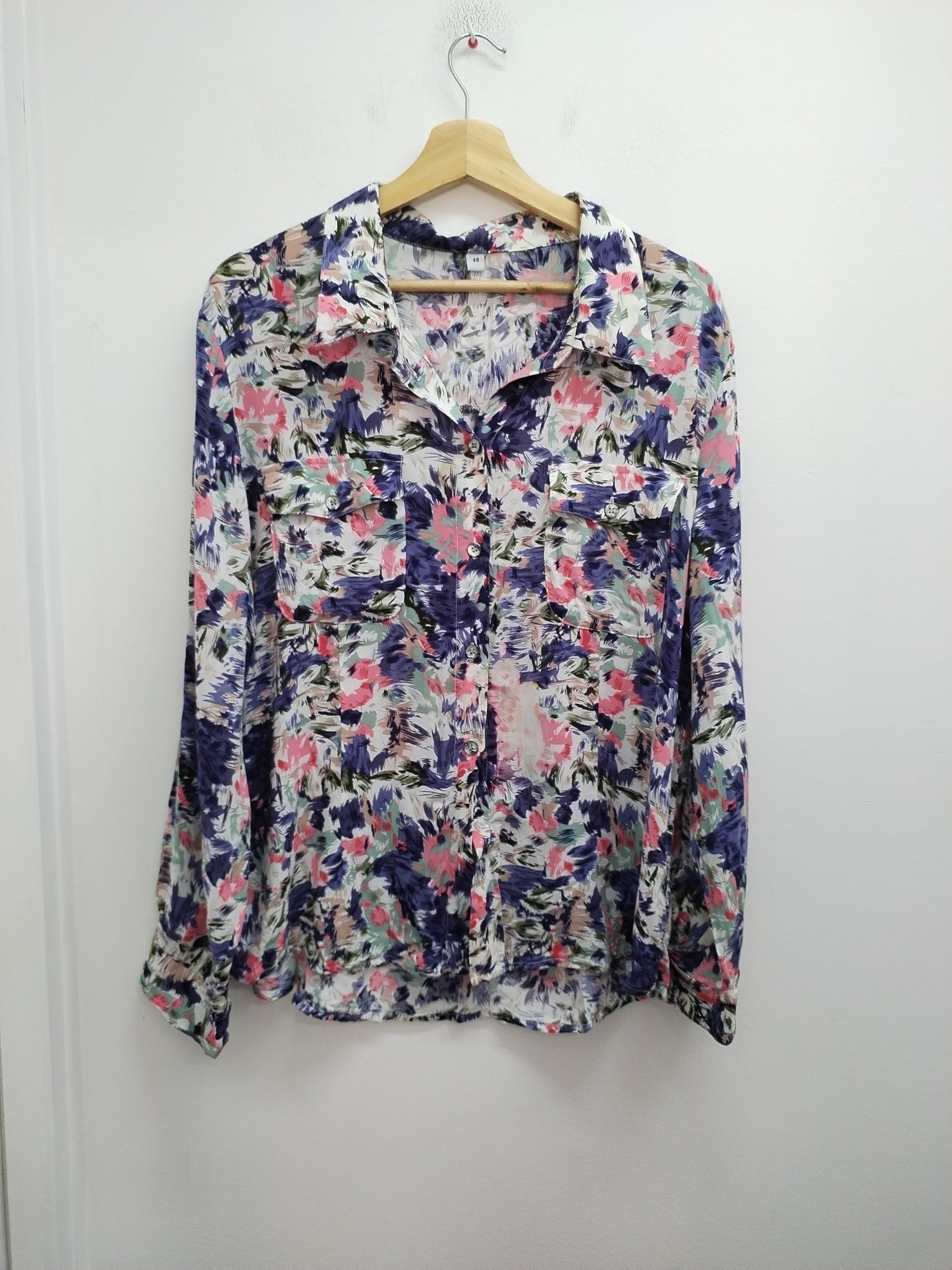 Chemise manches longues Imprimée fleurie Taille 48