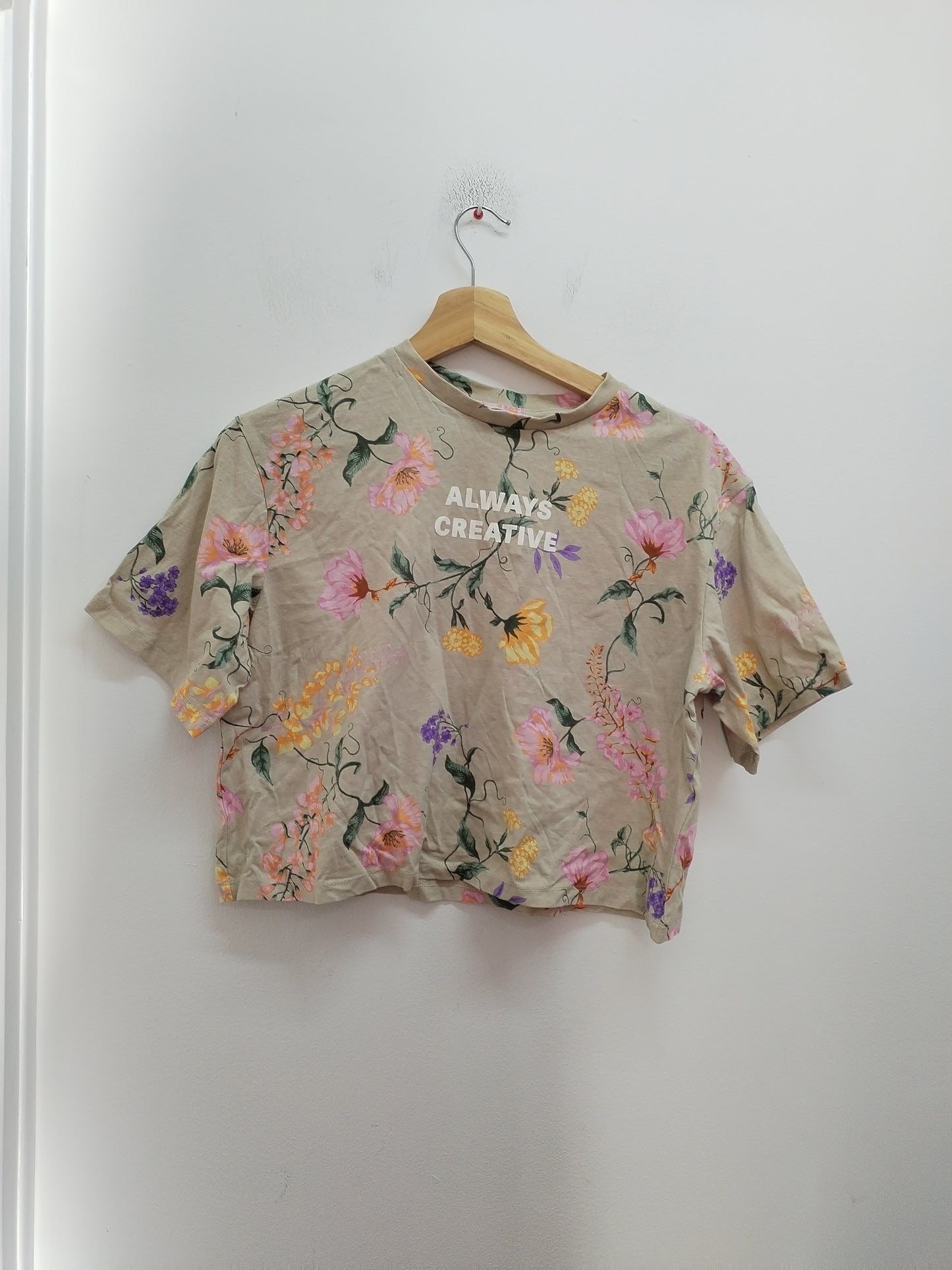 T-shirt court H&M beige fleuri Taille 14 Ans