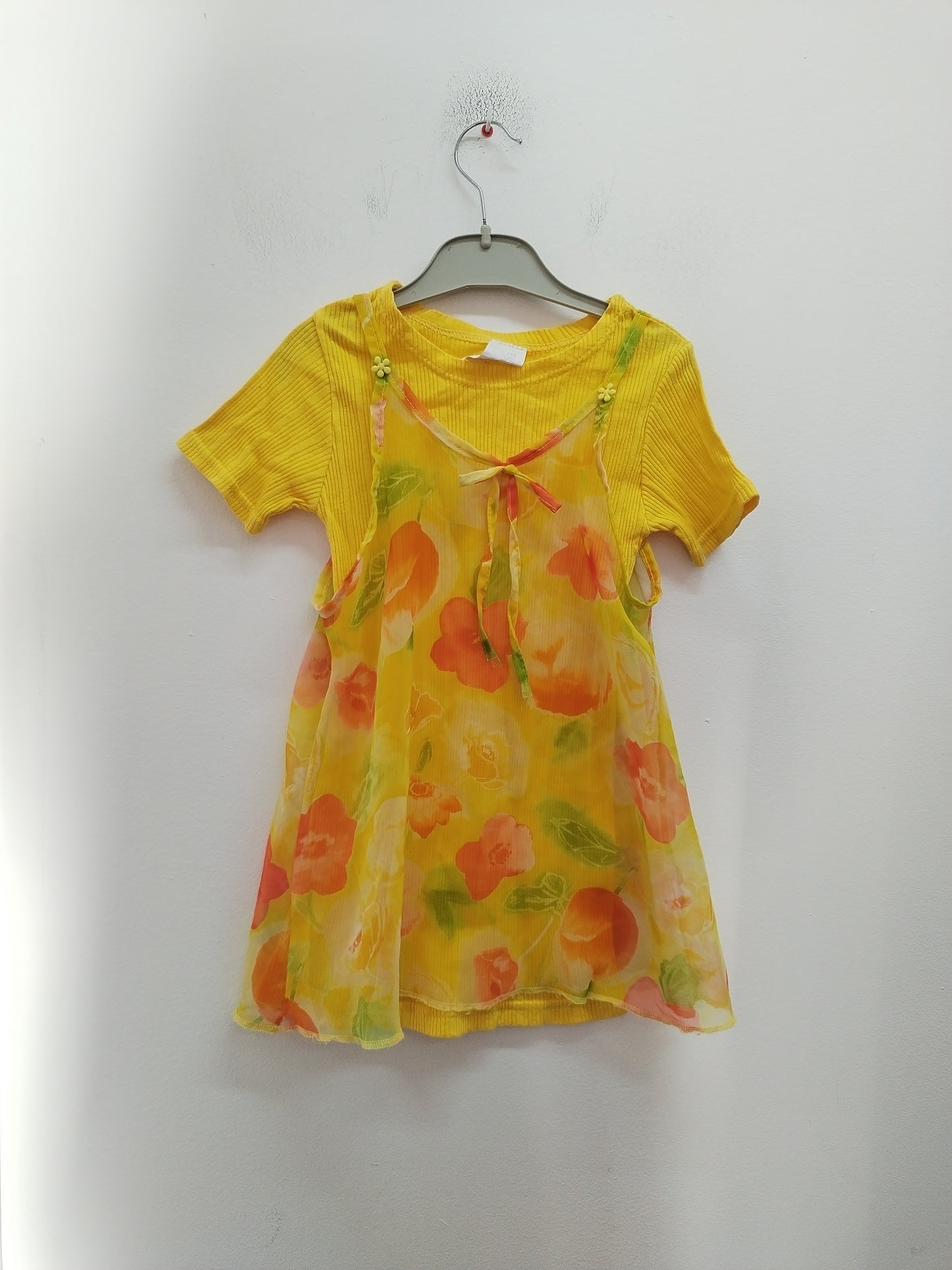 Robe manches courtes jaune fleurie Taille 5 Ans